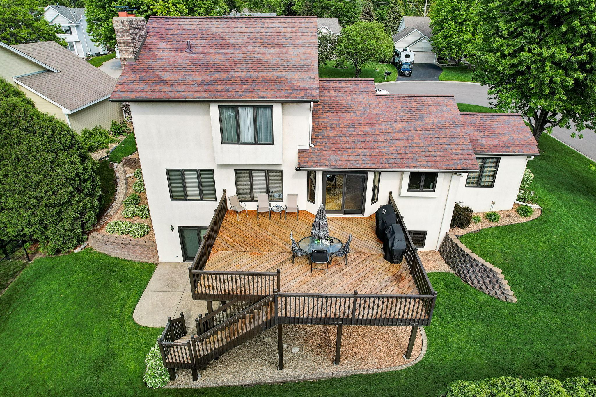 1112 Emerson Court