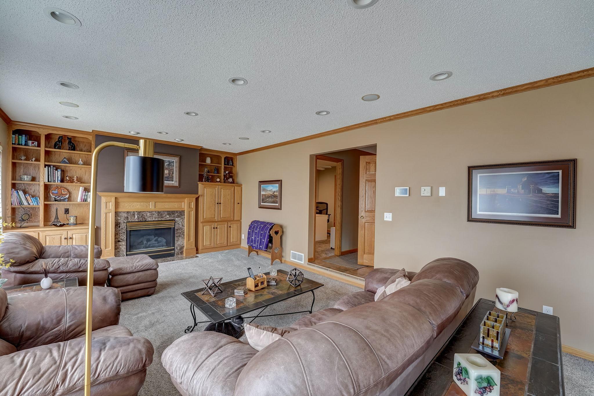 1112 Emerson Court