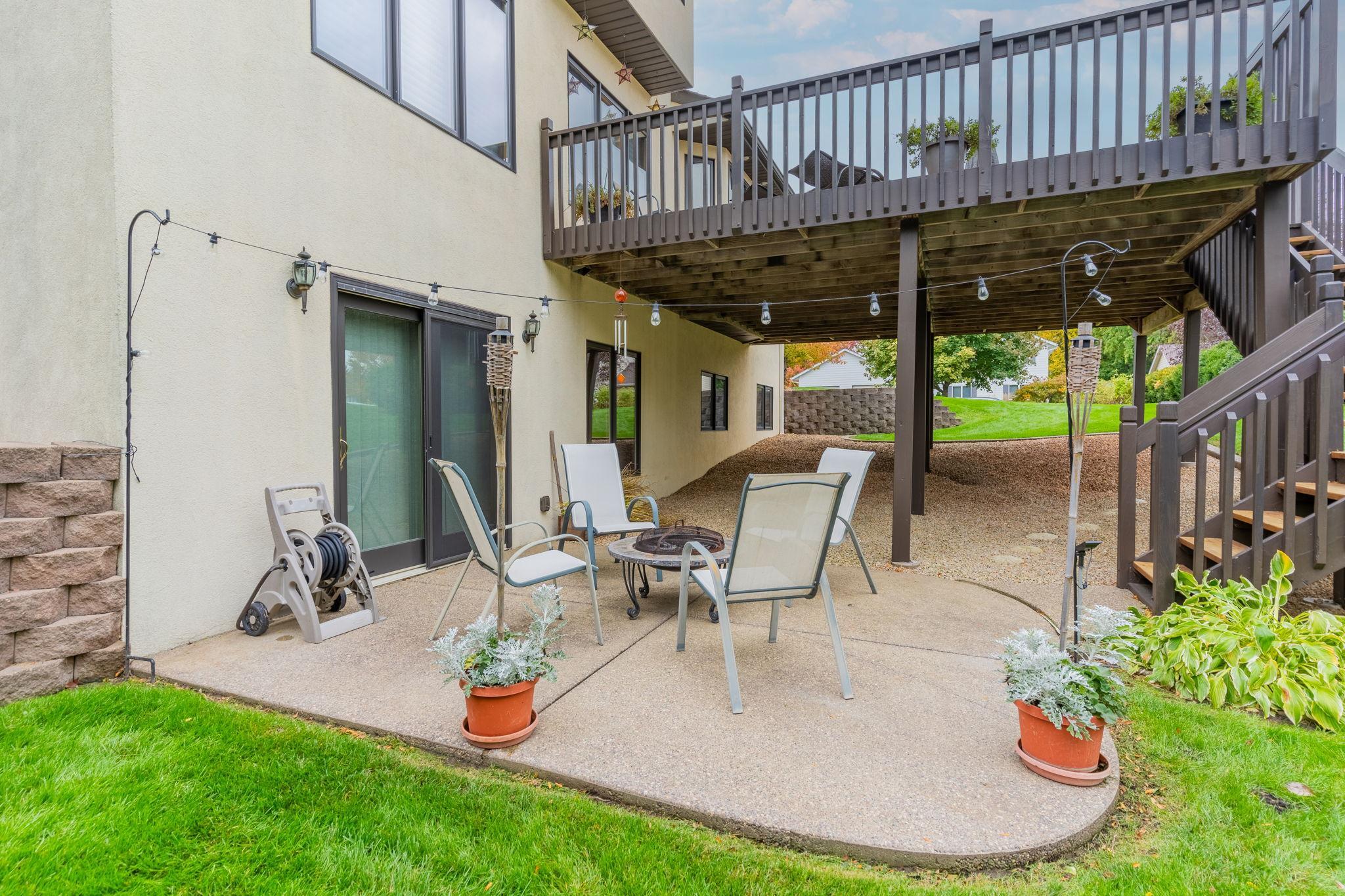 1112 Emerson Court