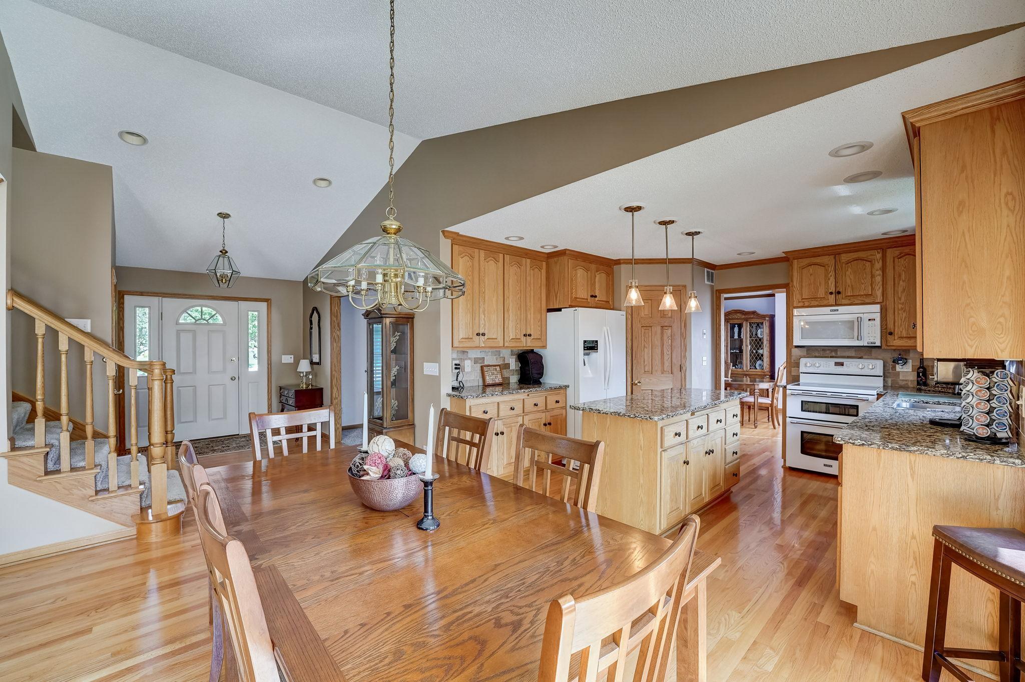 1112 Emerson Court