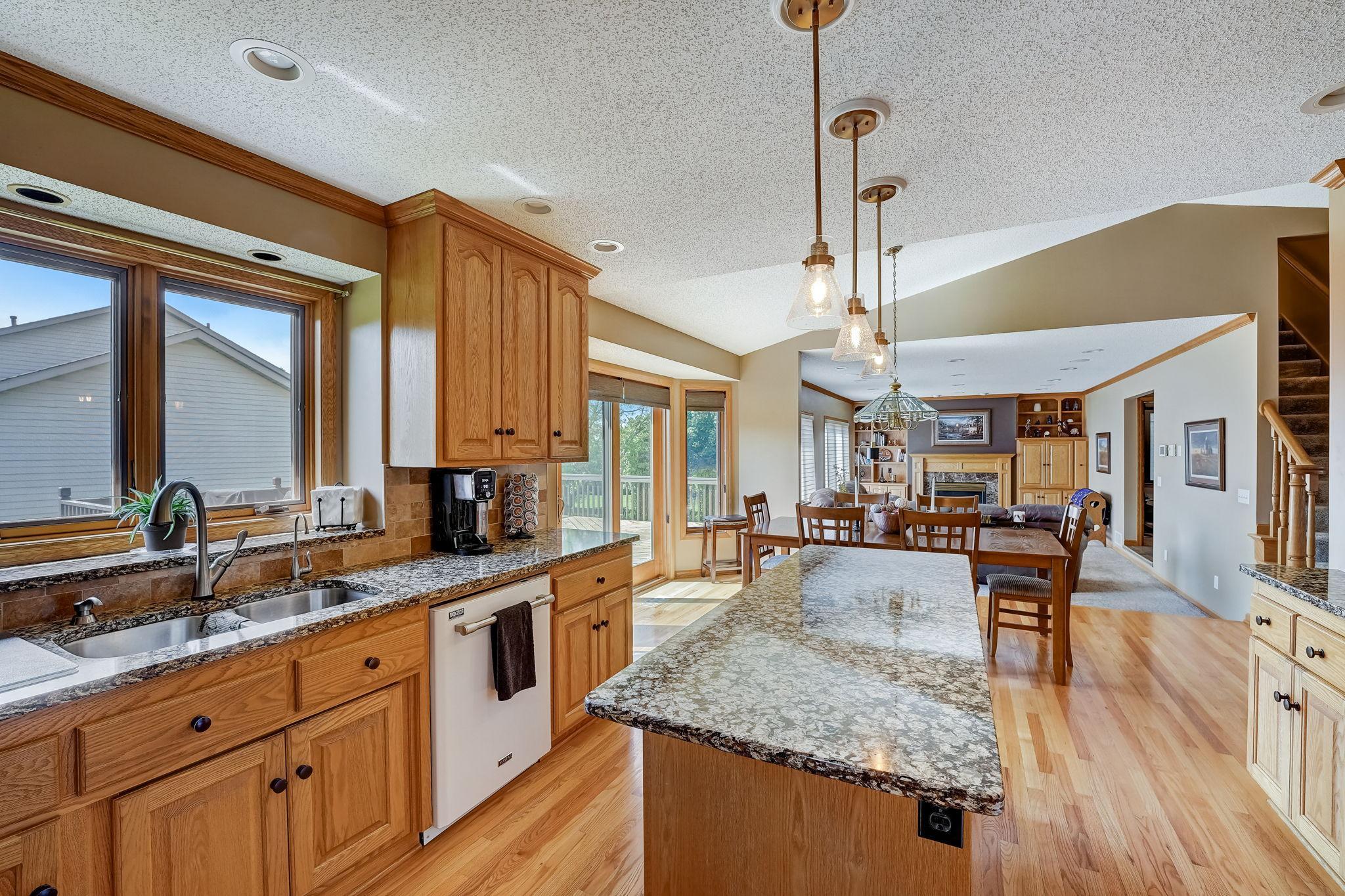 1112 Emerson Court