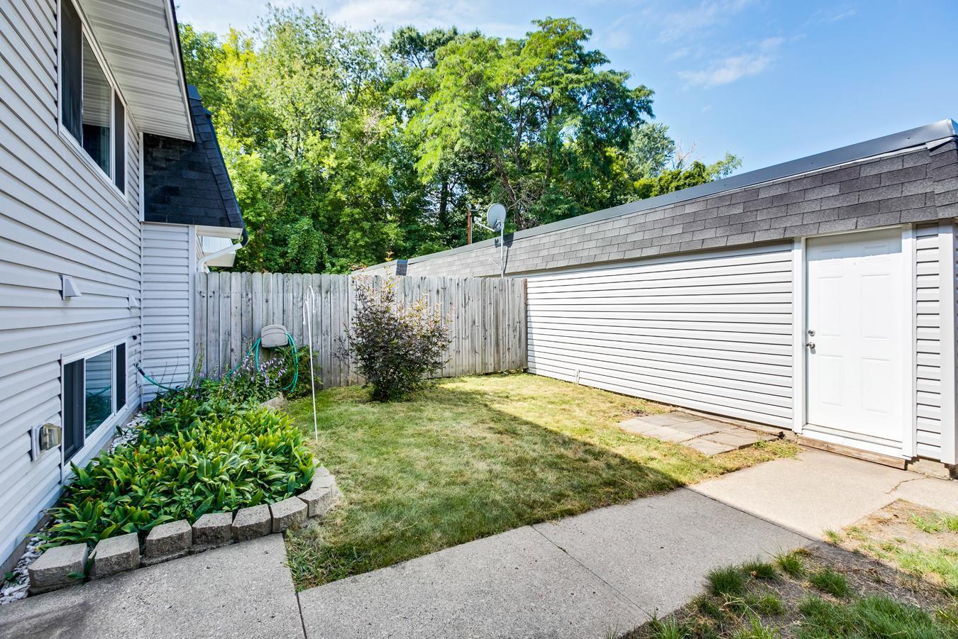 3886 Craig Way