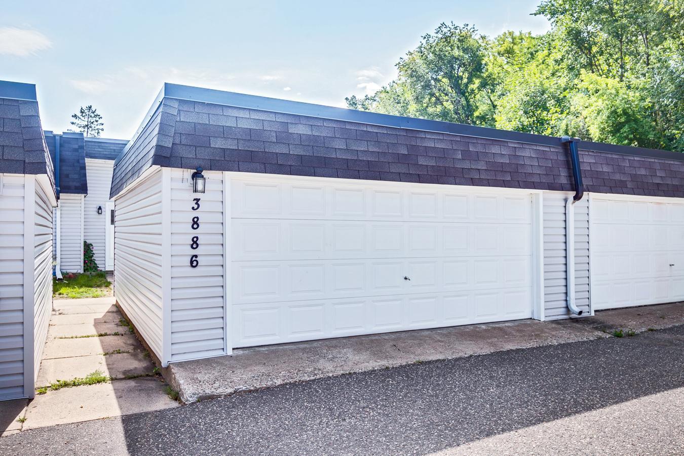 3886 Craig Way