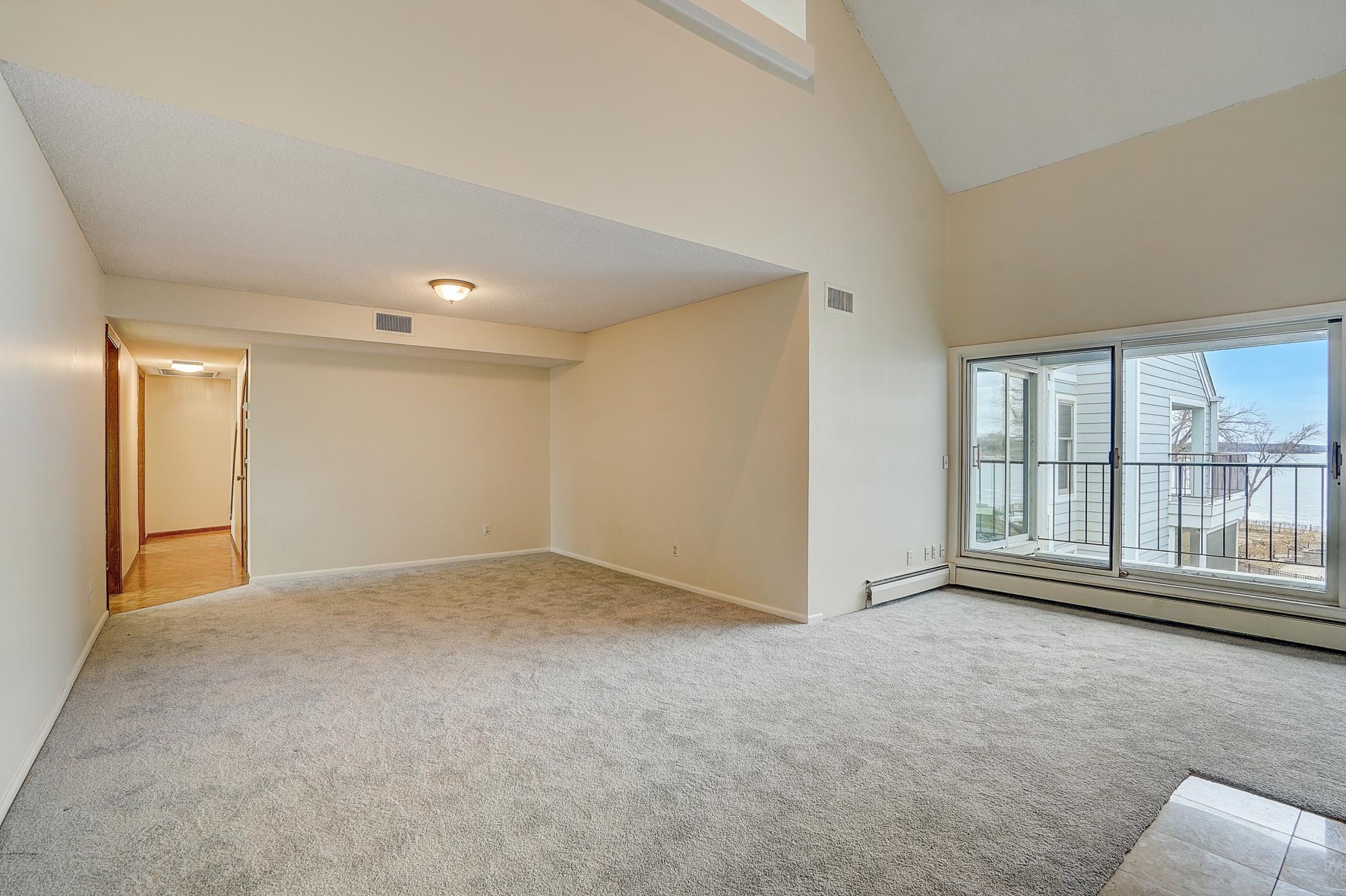 603 Lake Street Unit: 307