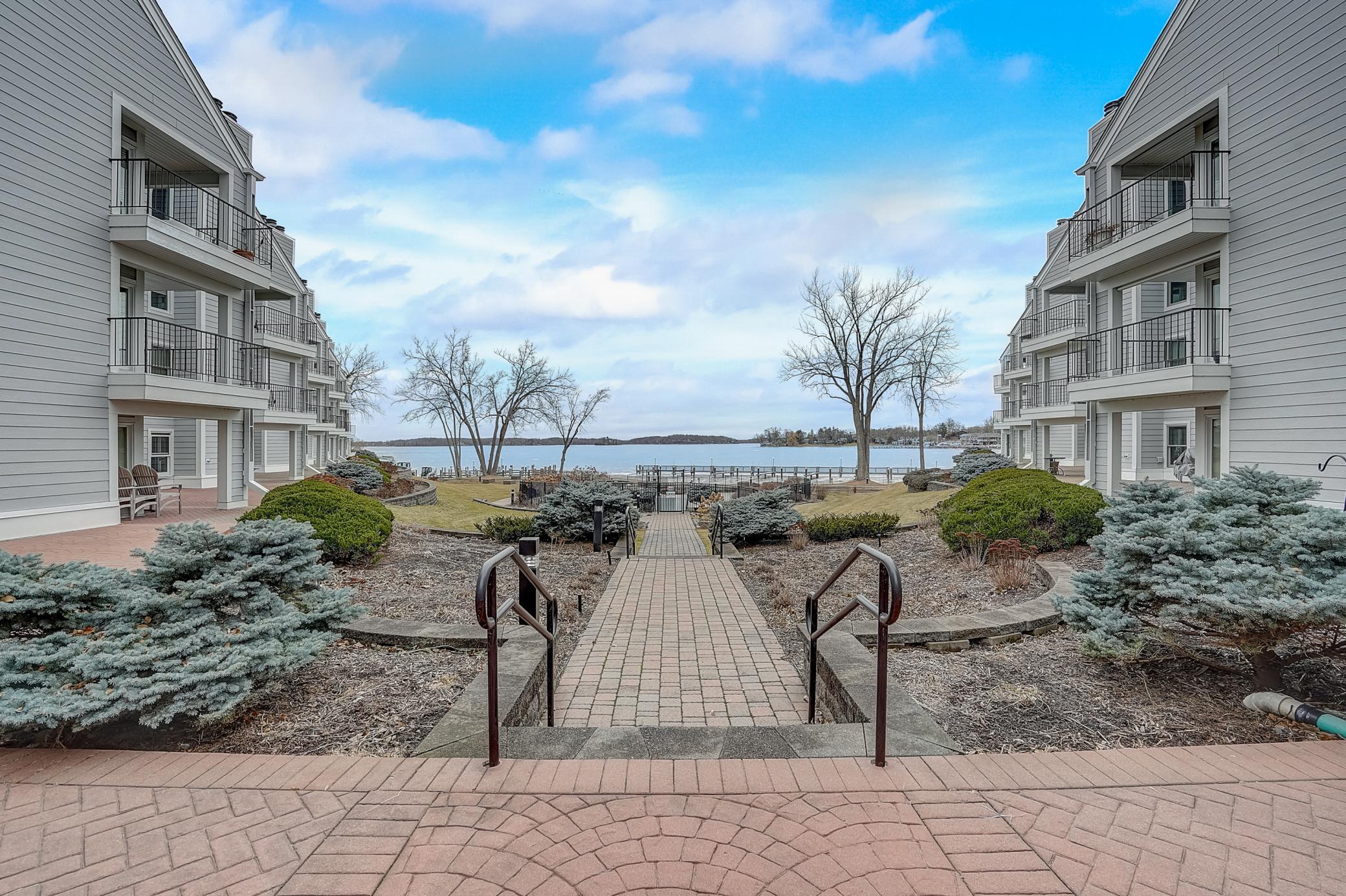 603 Lake Street Unit: 307