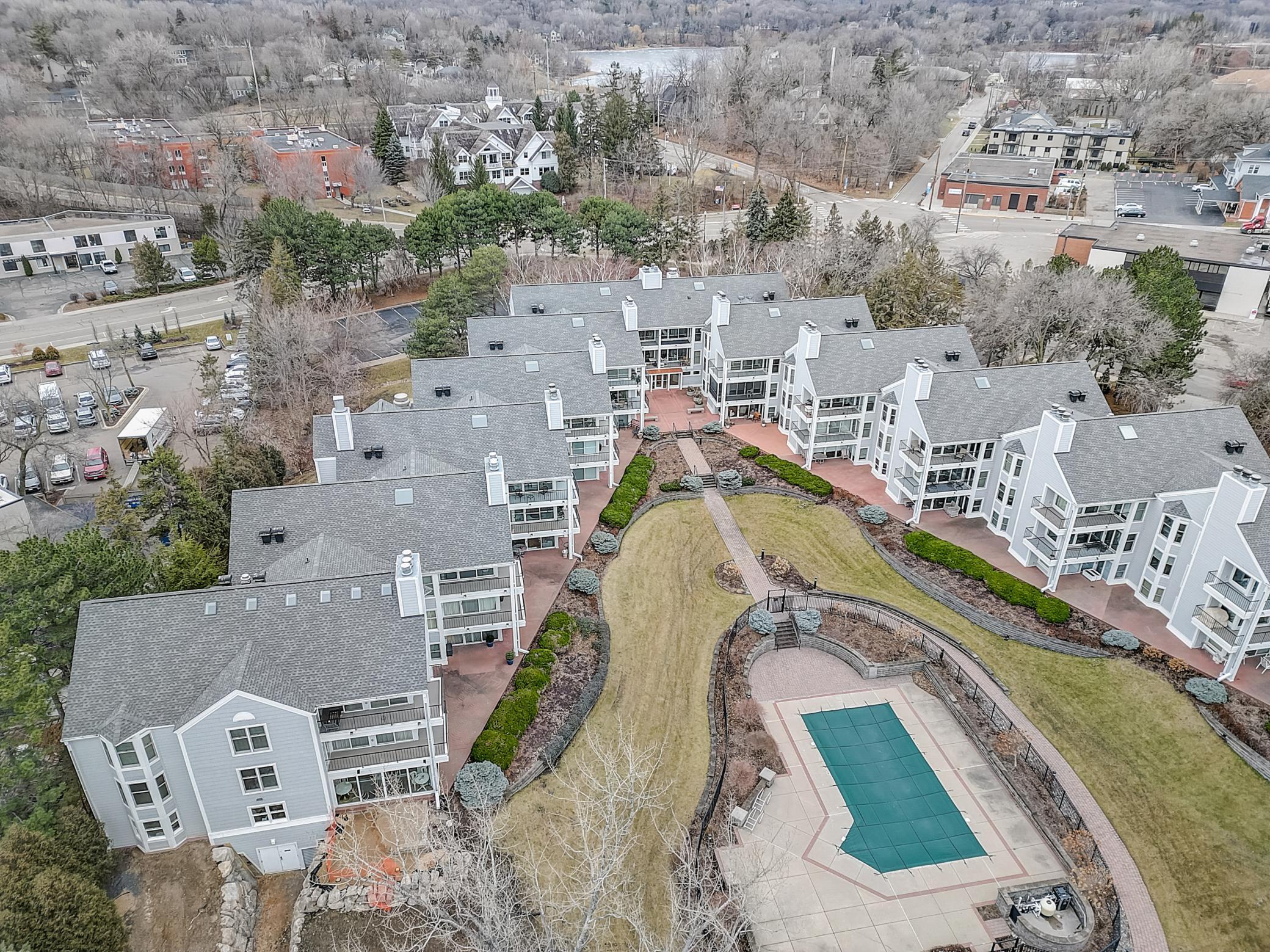 603 Lake Street Unit: 307