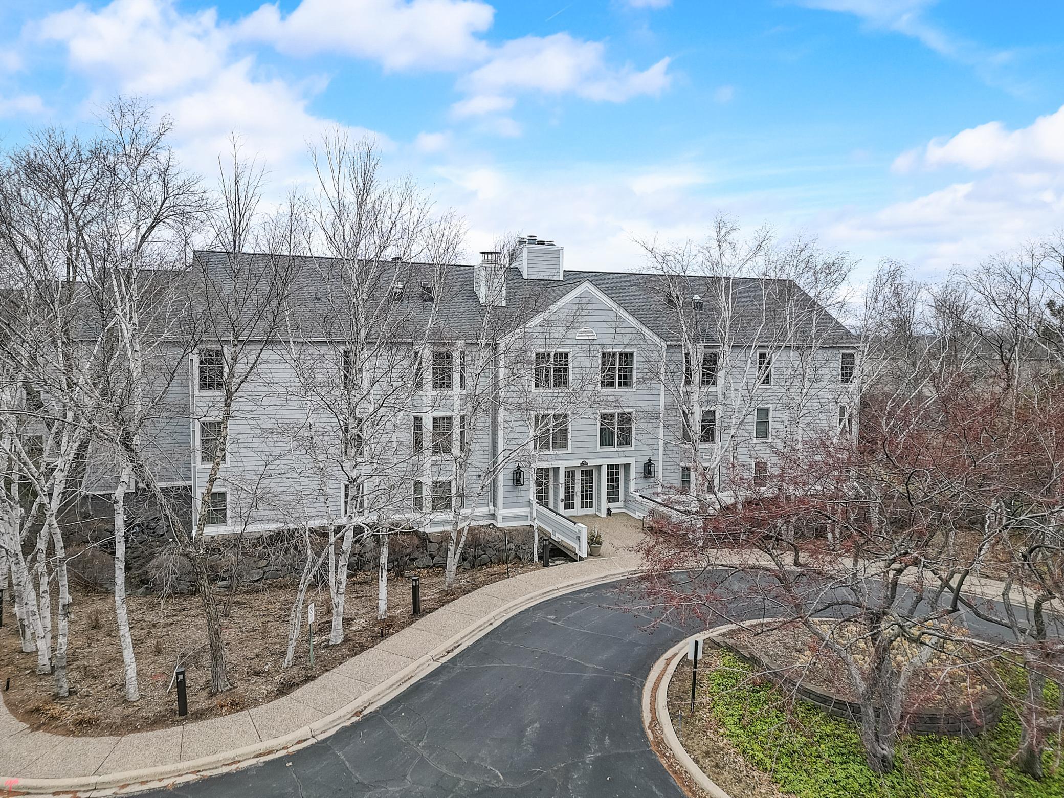 603 Lake Street Unit: 307