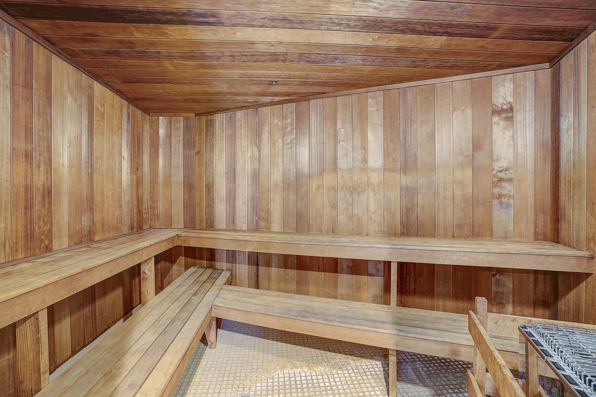 603 Lake Street Unit: 307