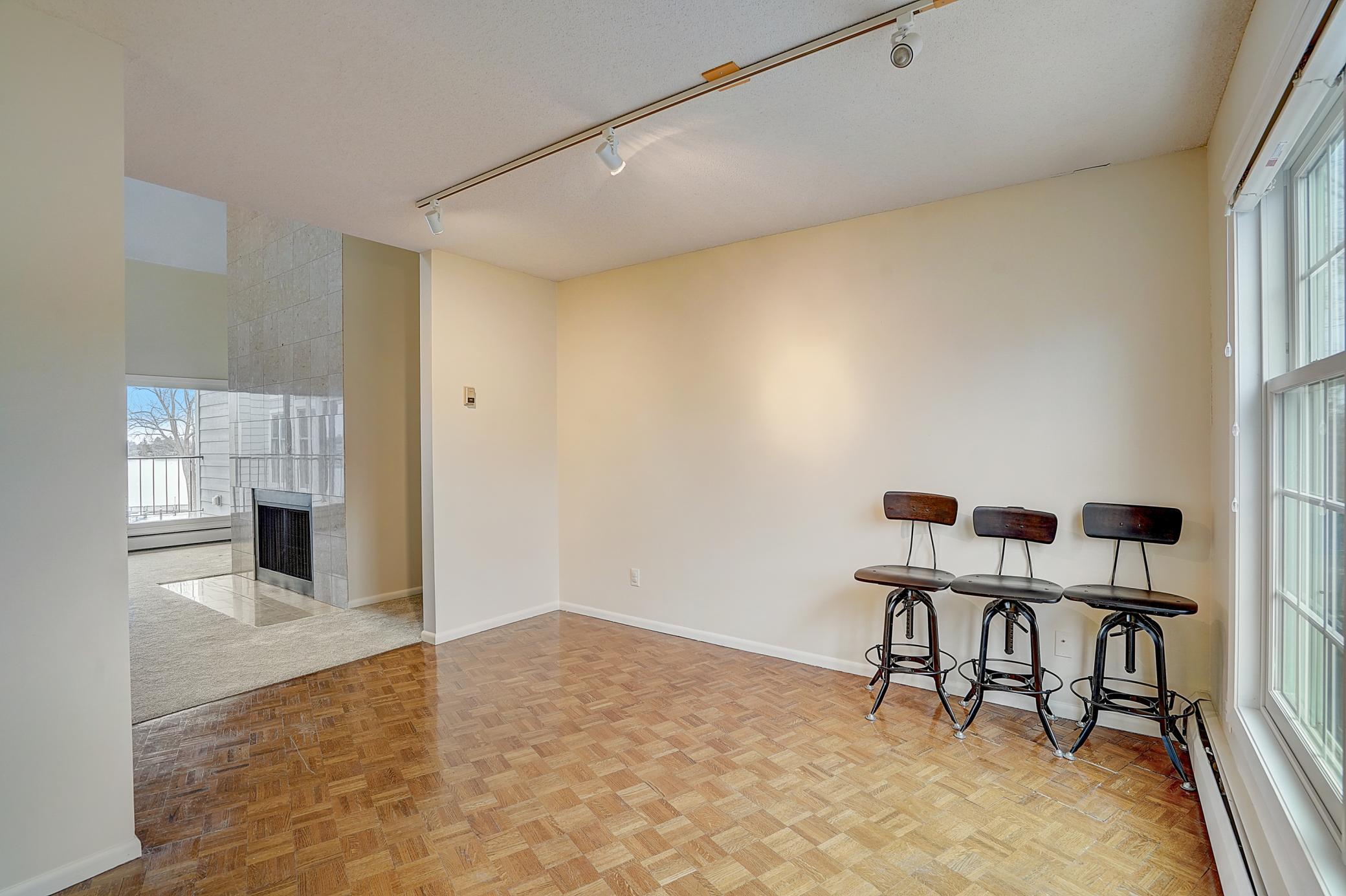 603 Lake Street Unit: 307
