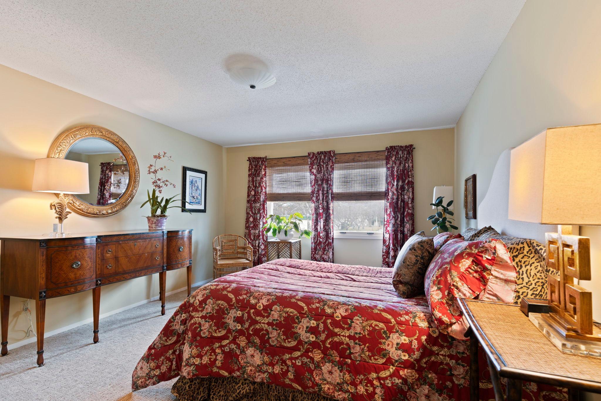 2720 Dale Street N Unit: C213