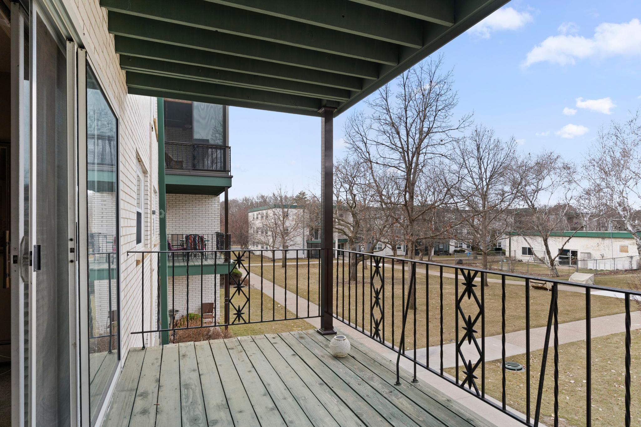 2720 Dale Street N Unit: C213