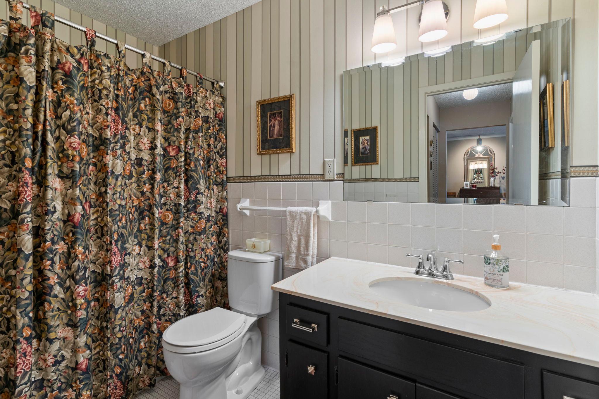 2720 Dale Street N Unit: C213
