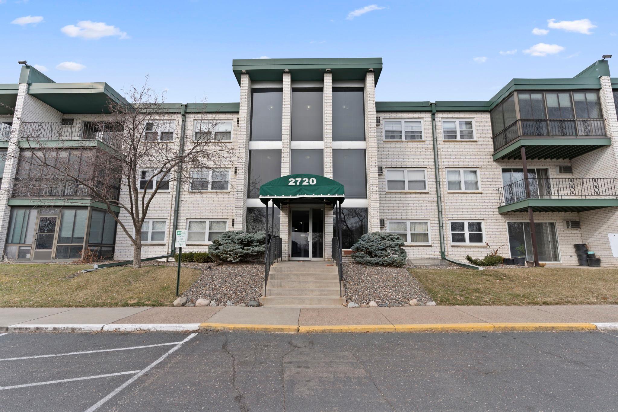 2720 Dale Street N Unit: C213