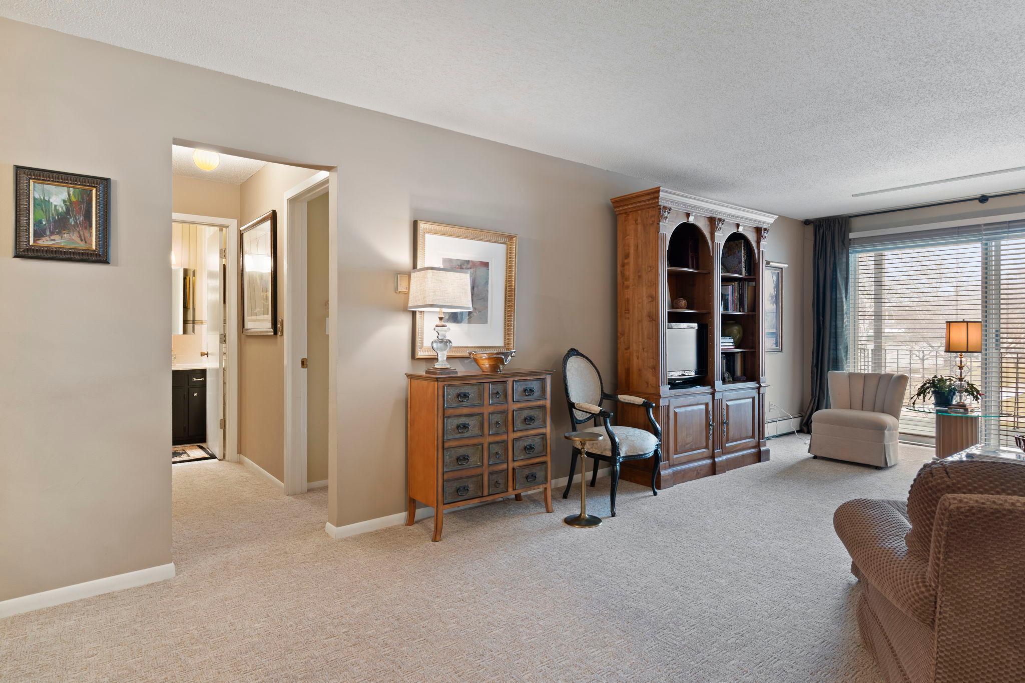 2720 Dale Street N Unit: C213