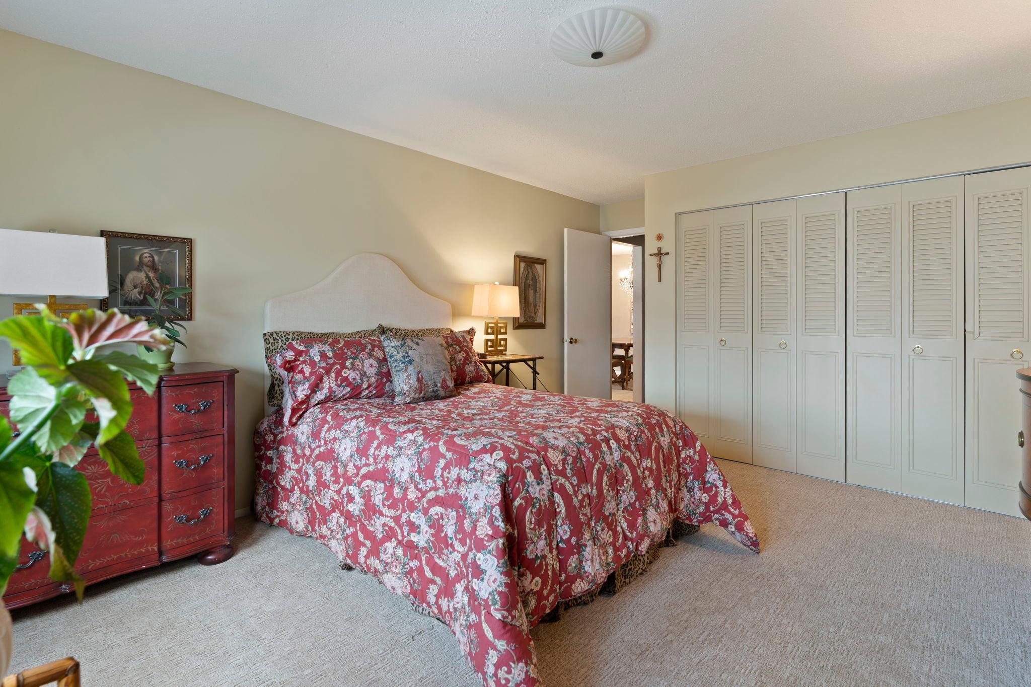 2720 Dale Street N Unit: C213