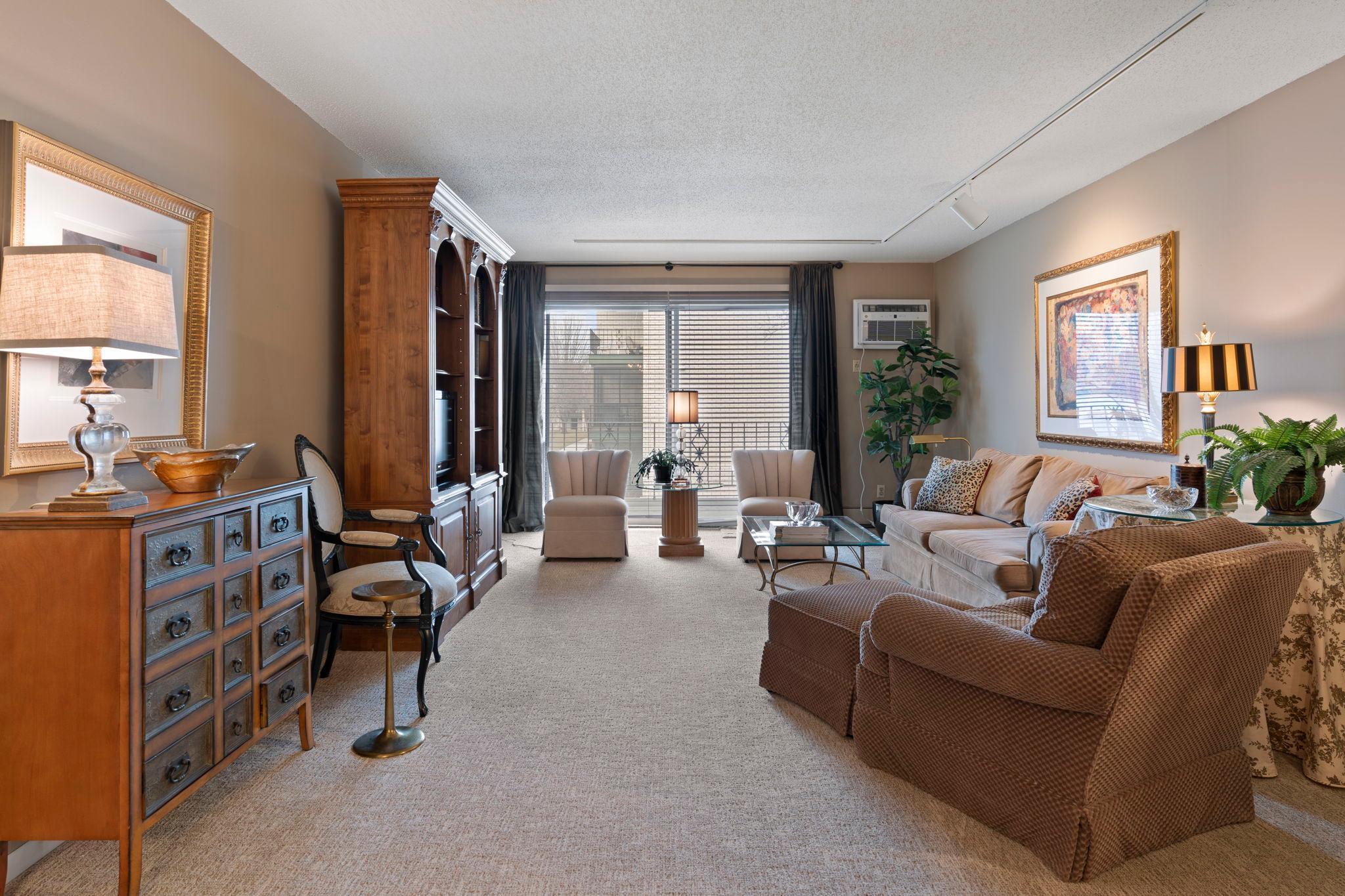 2720 Dale Street N Unit: C213