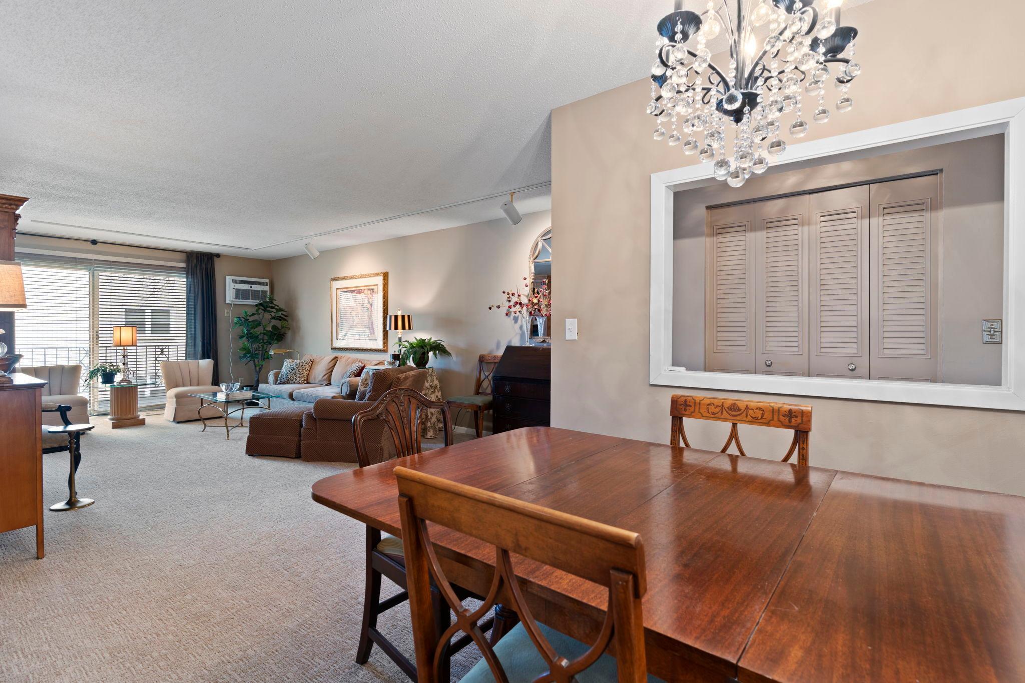 2720 Dale Street N Unit: C213
