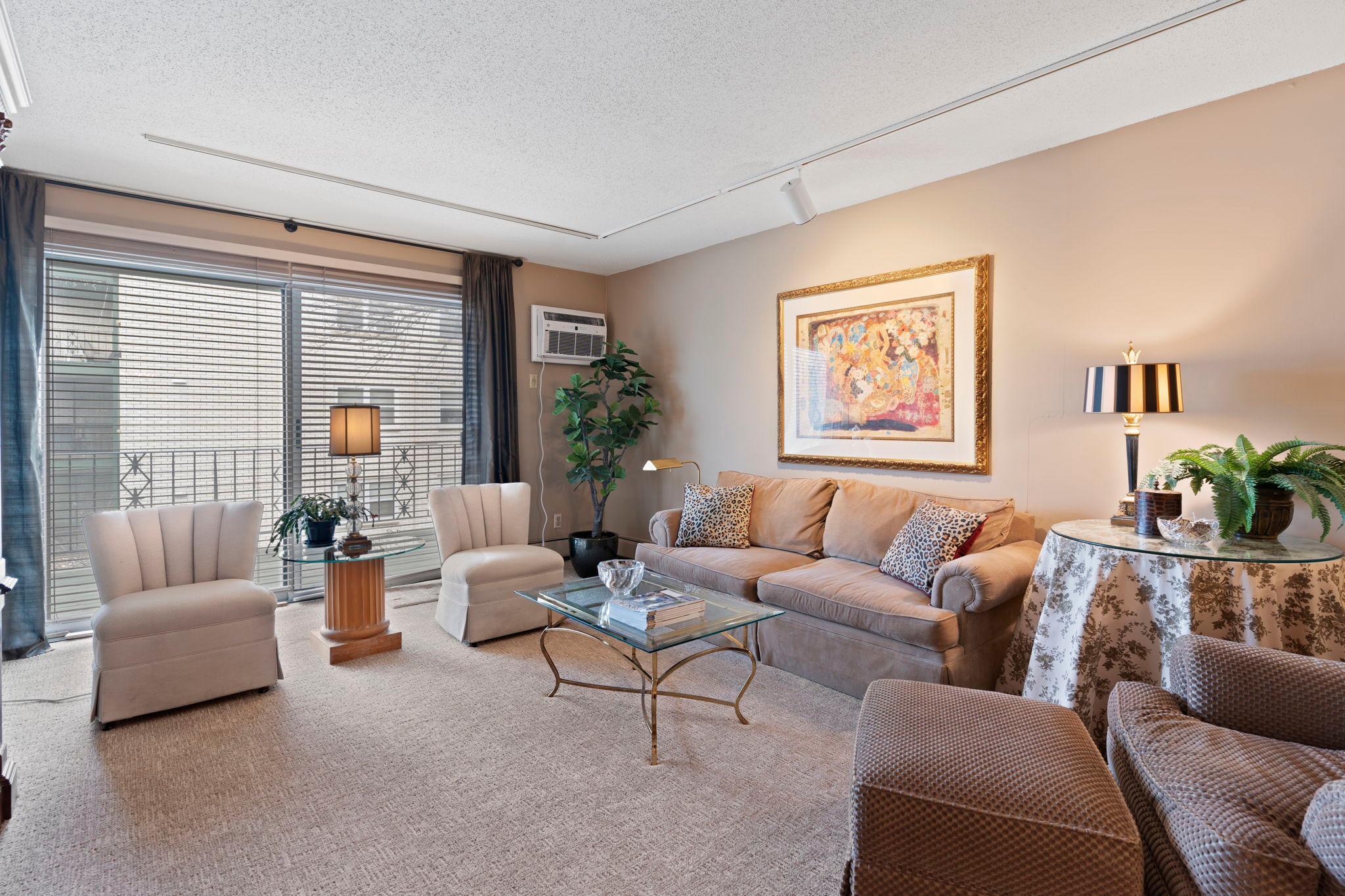 2720 Dale Street N Unit: C213