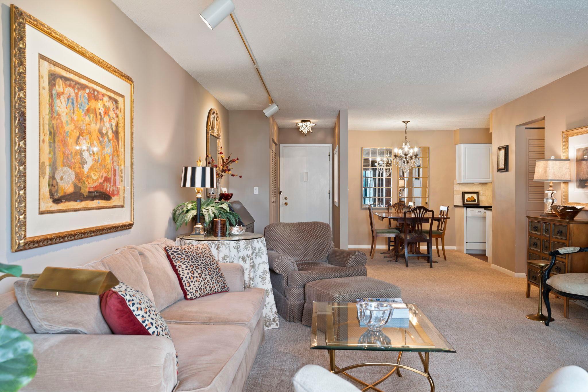 2720 Dale Street N Unit: C213