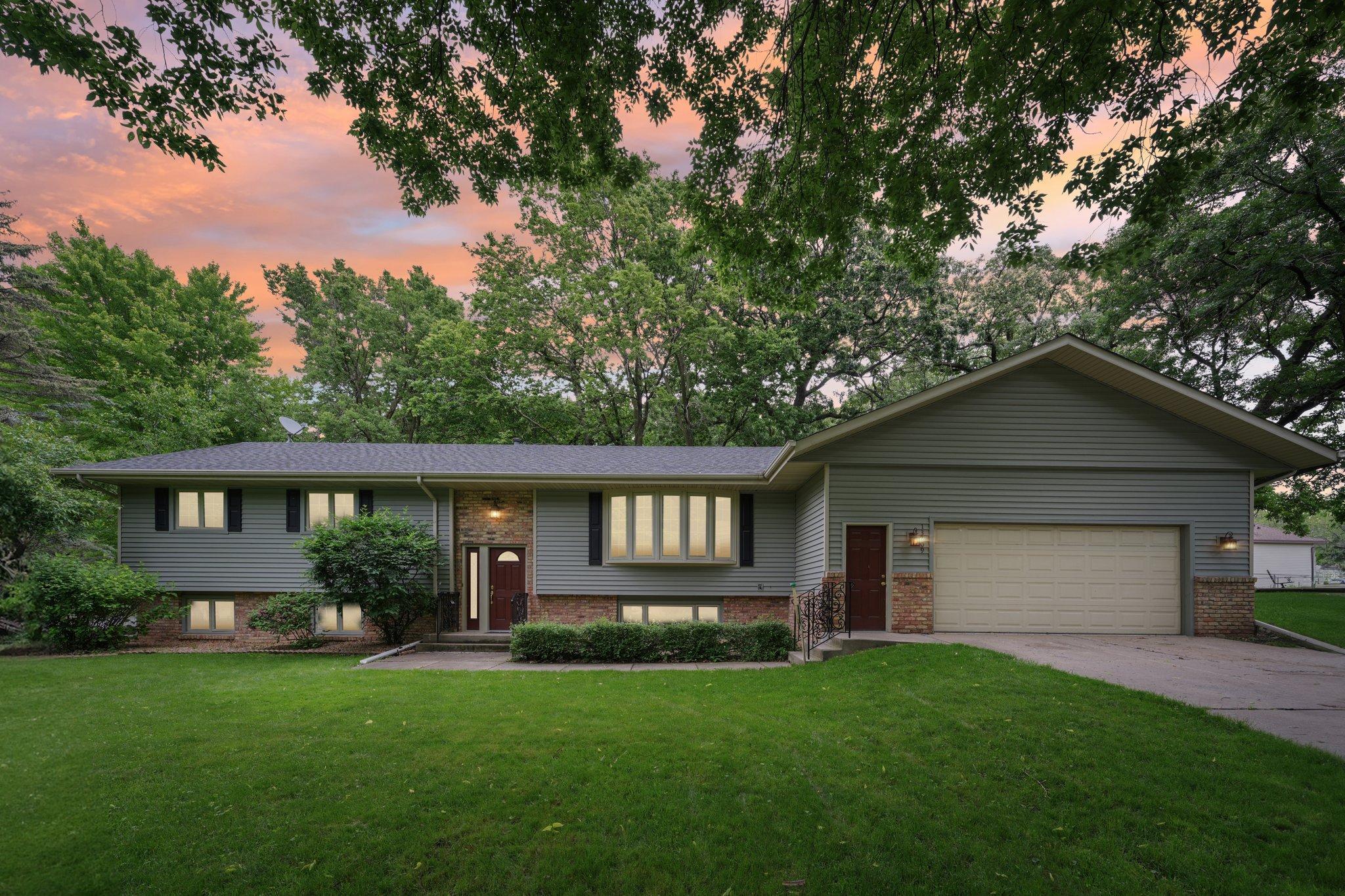 13209 S Manor Drive