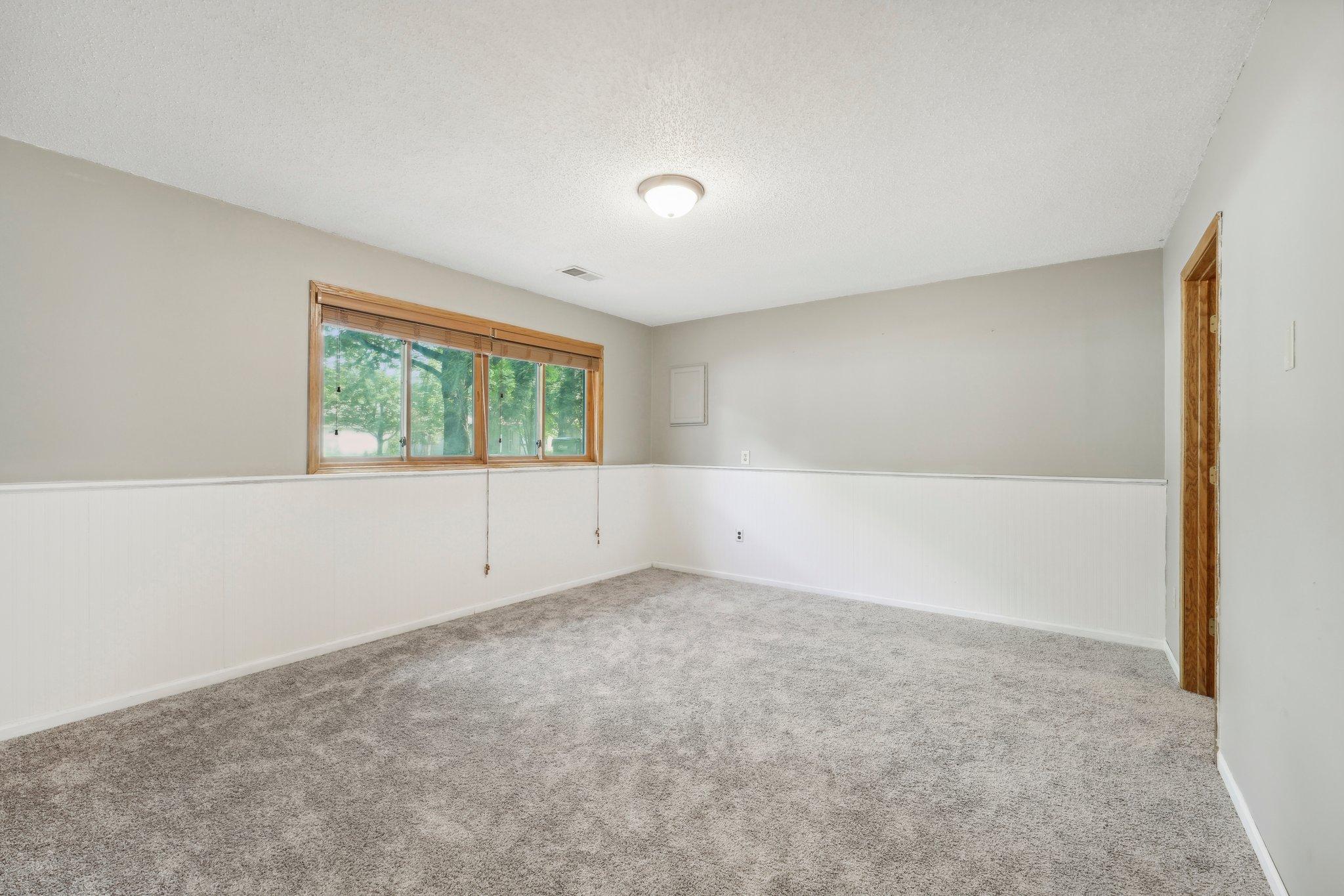 1872 125th Lane NE