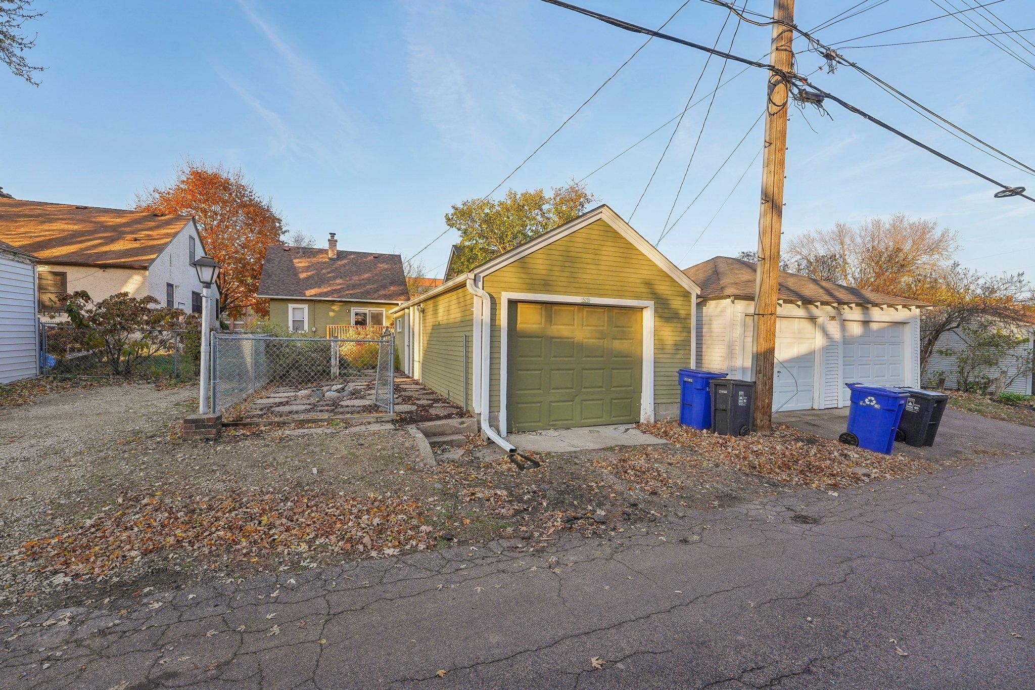 1528 Canfield Avenue
