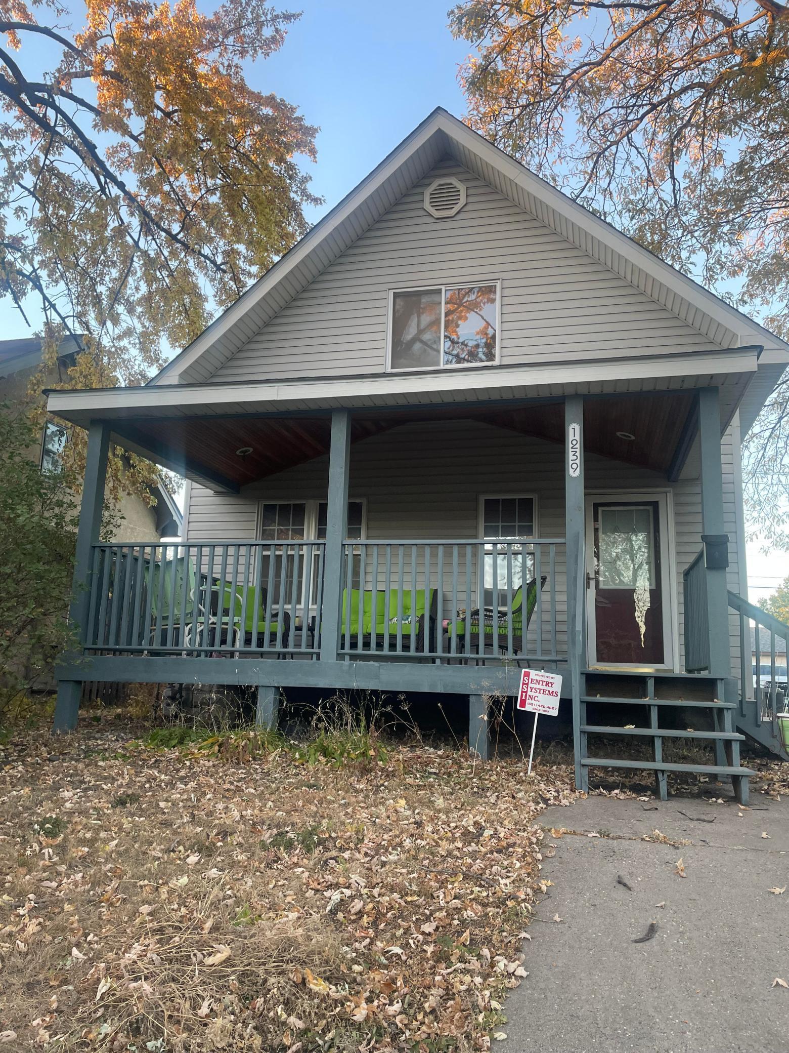1239 Hewitt Avenue
