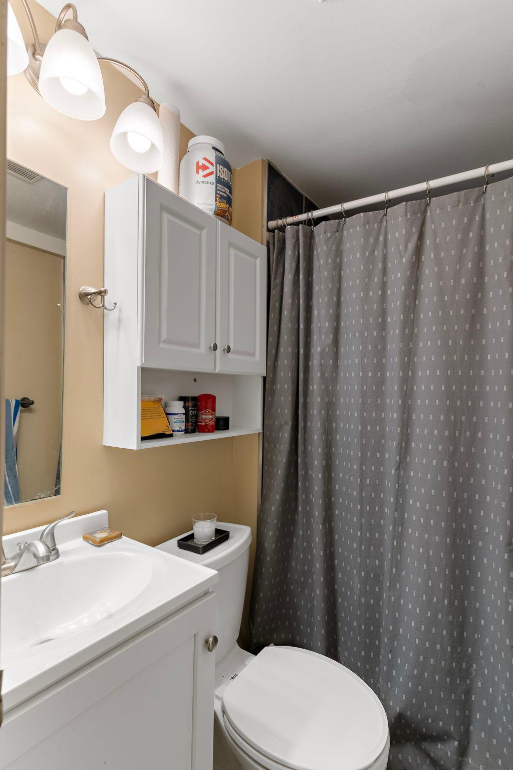 2200 Tower Court