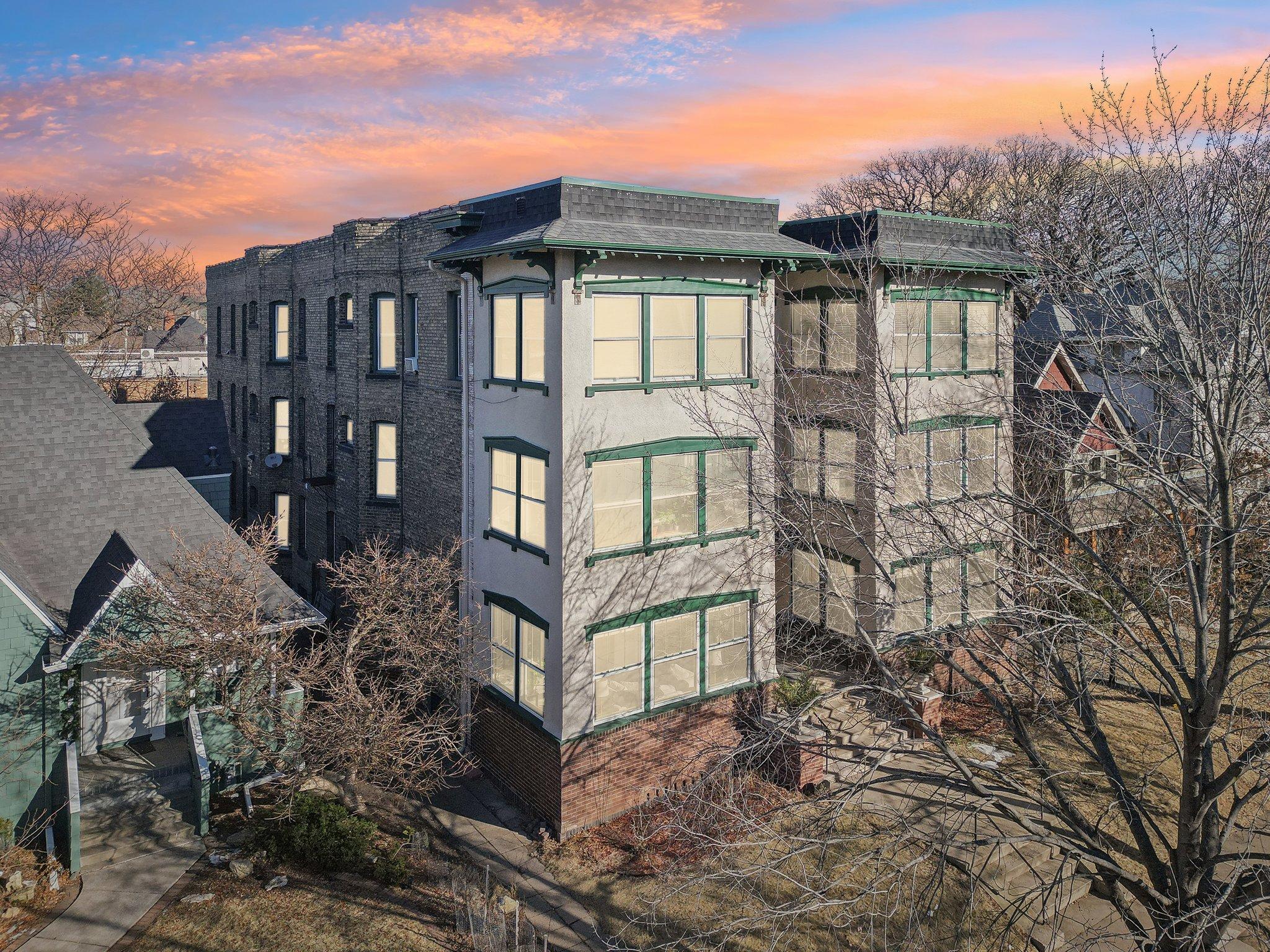 647 Lincoln Avenue Unit: 4