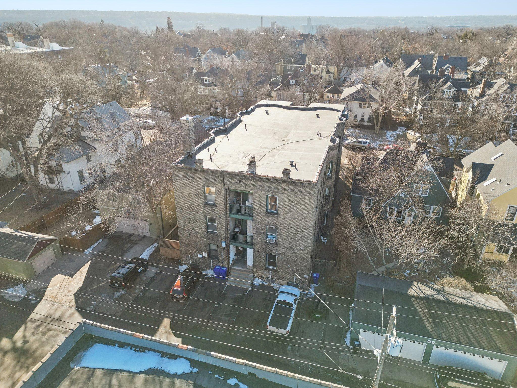647 Lincoln Avenue Unit: 4