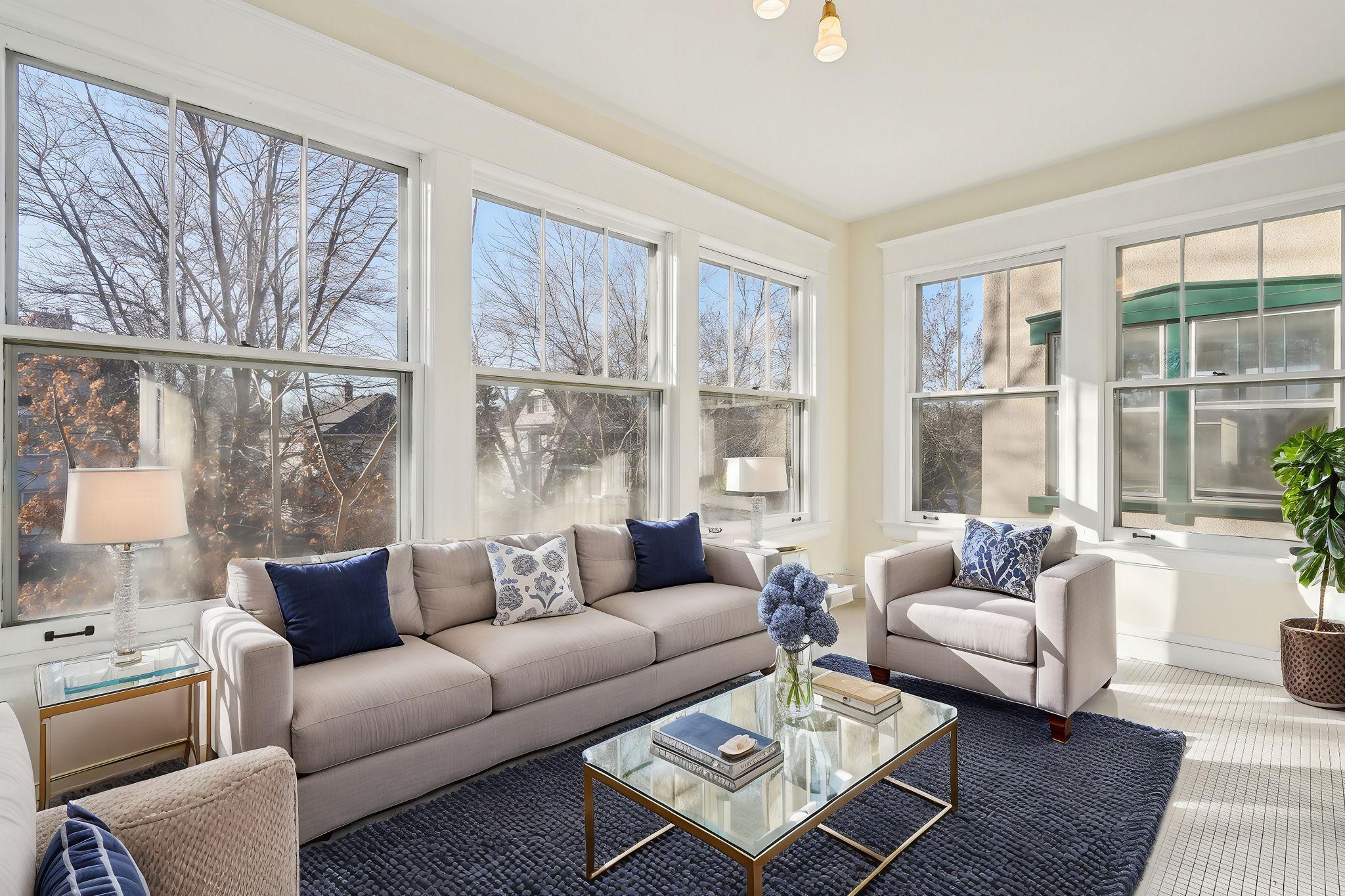 647 Lincoln Avenue Unit: 4