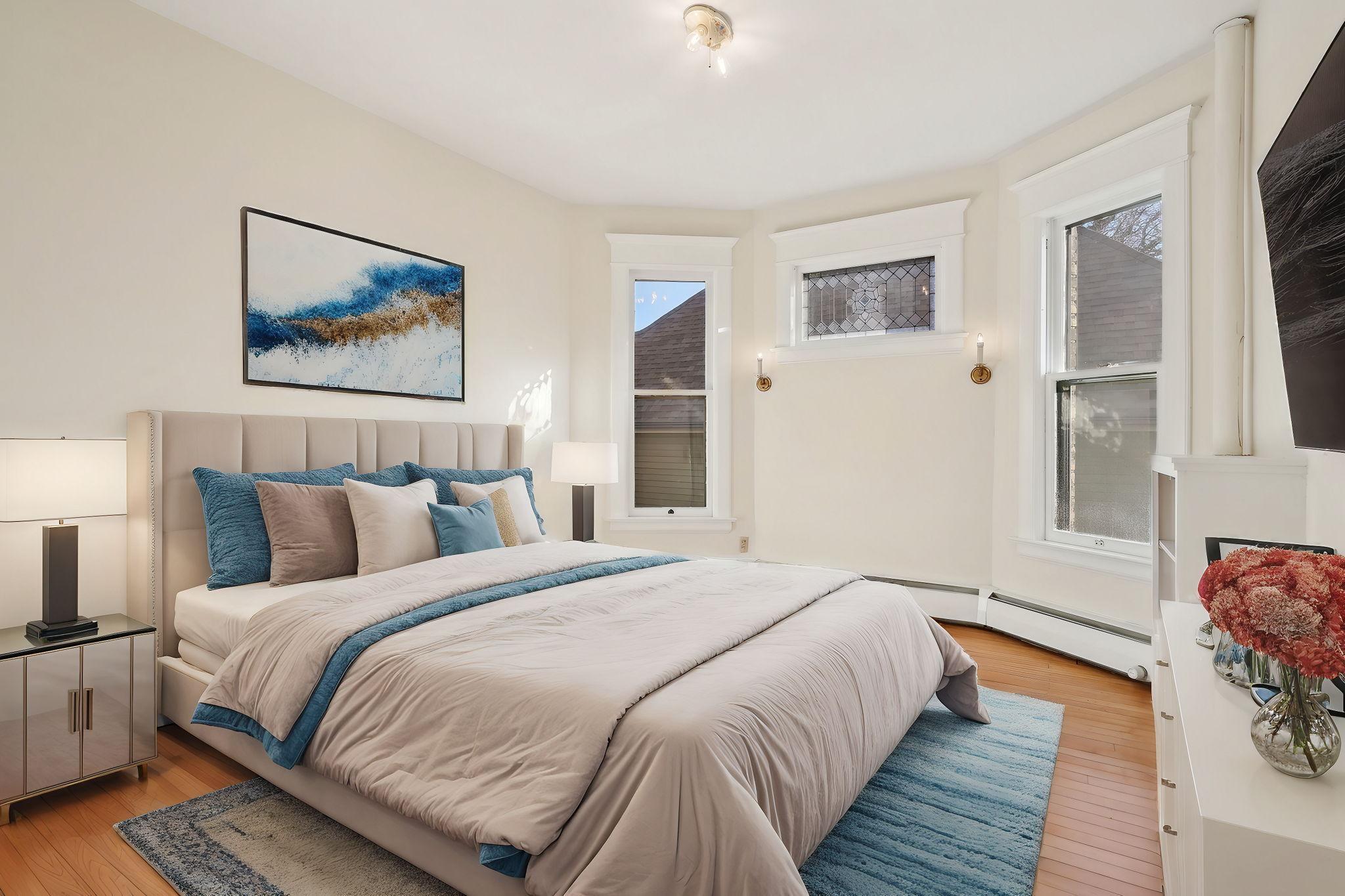 647 Lincoln Avenue Unit: 4