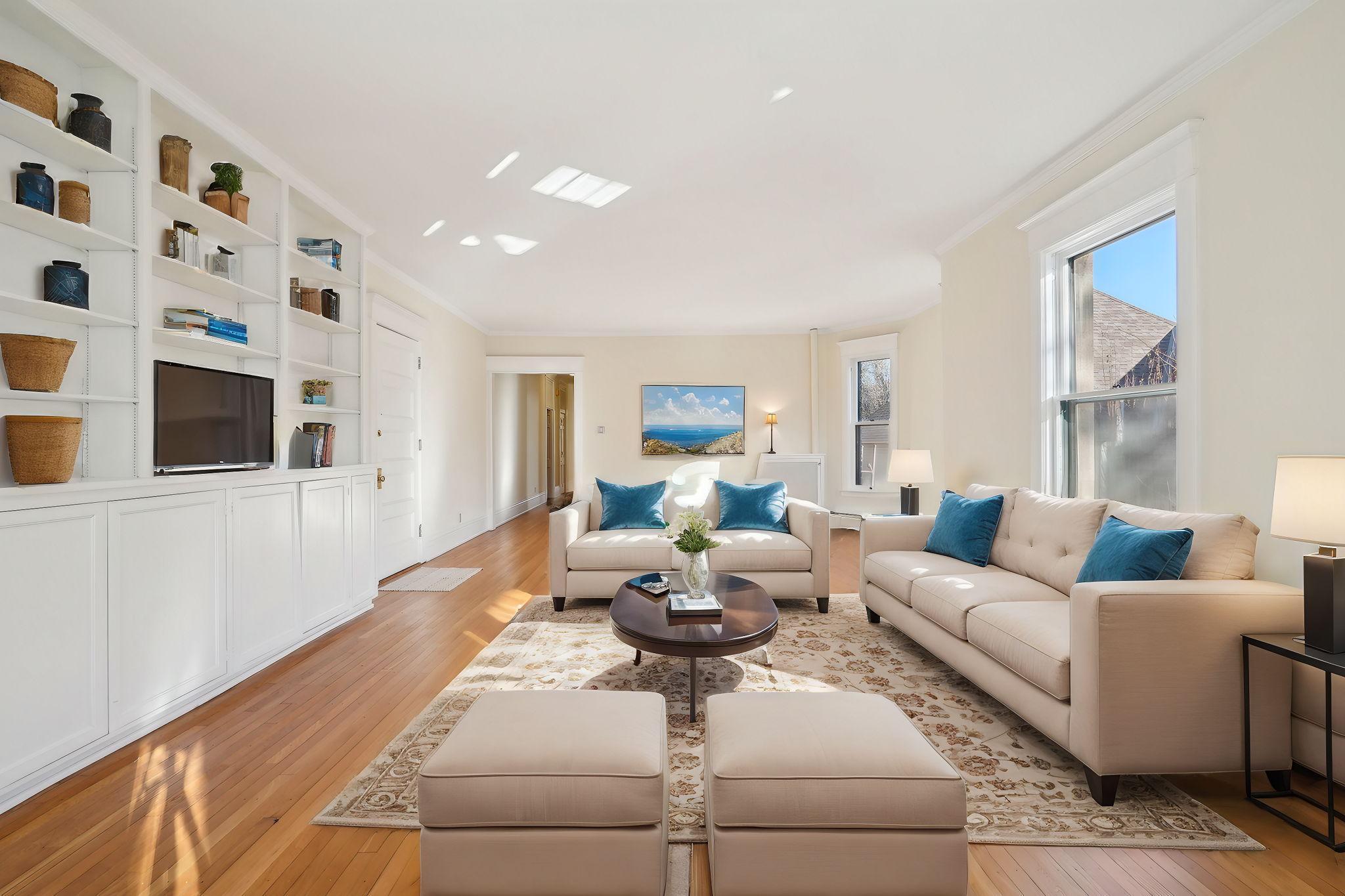 647 Lincoln Avenue Unit: 4