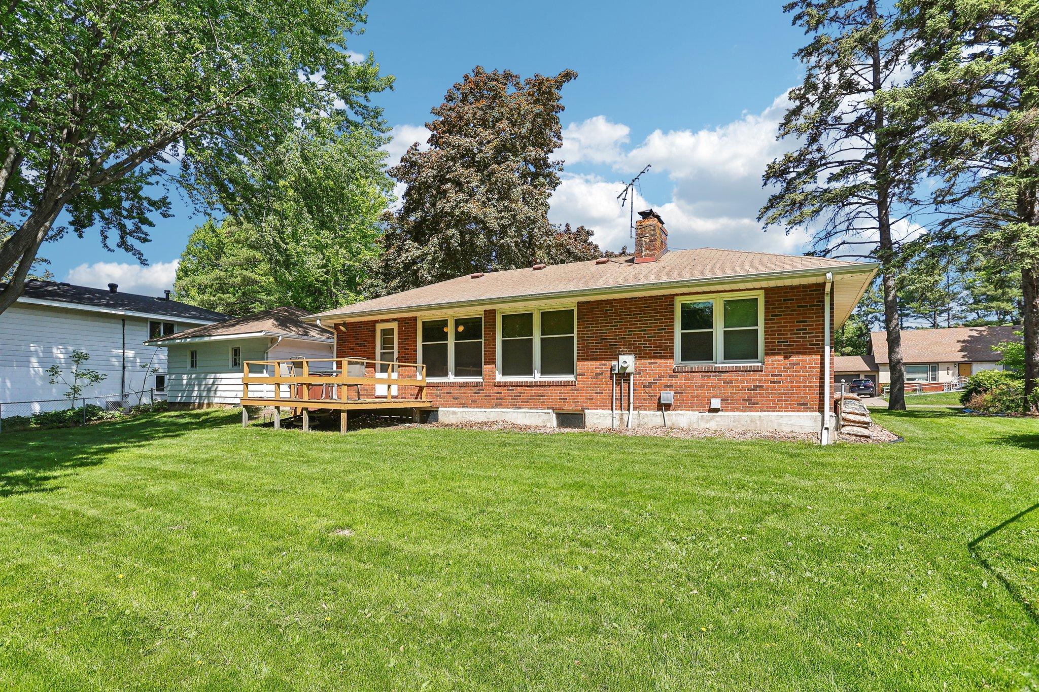 2646 Brookview Drive E