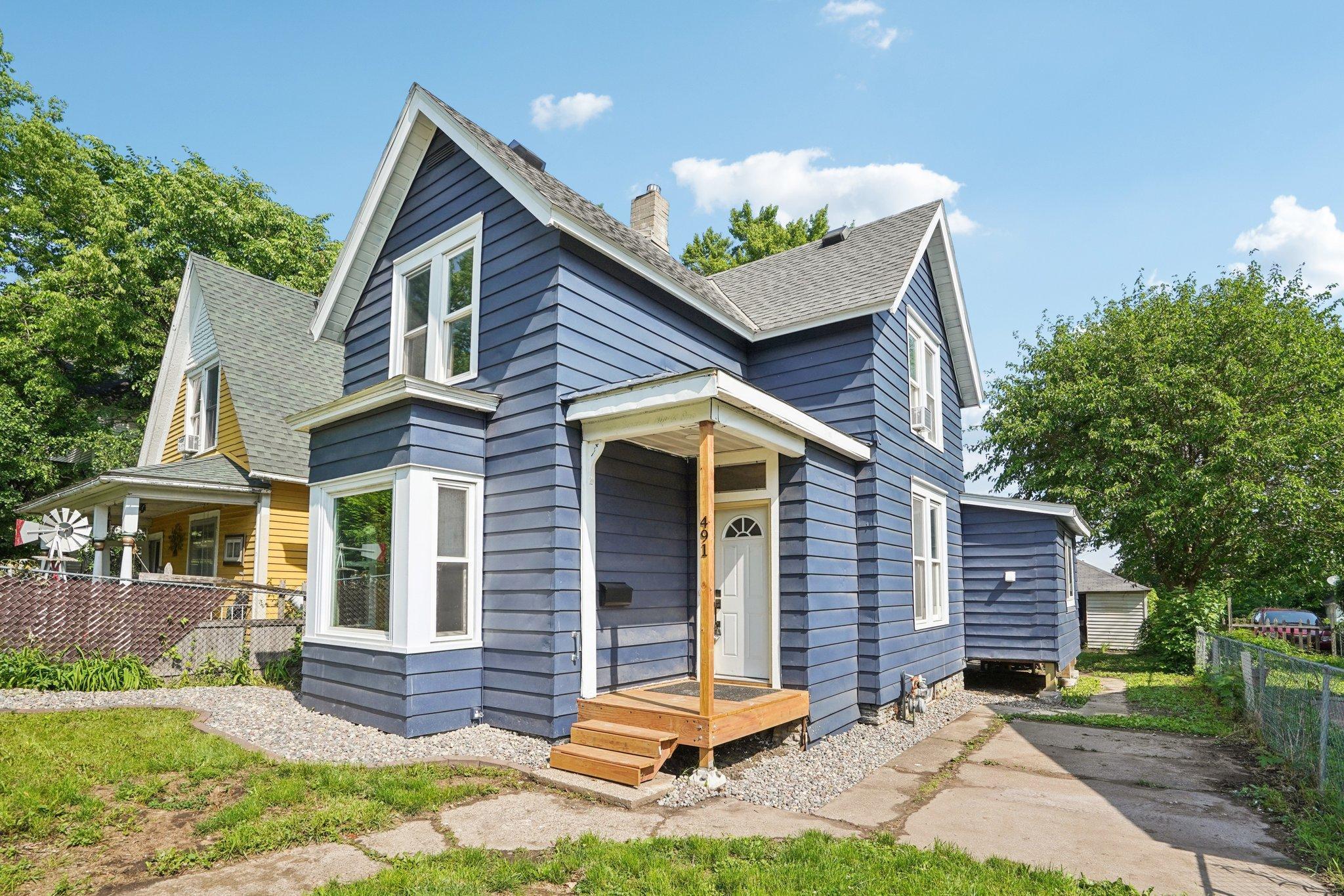 491 Belvidere Street E