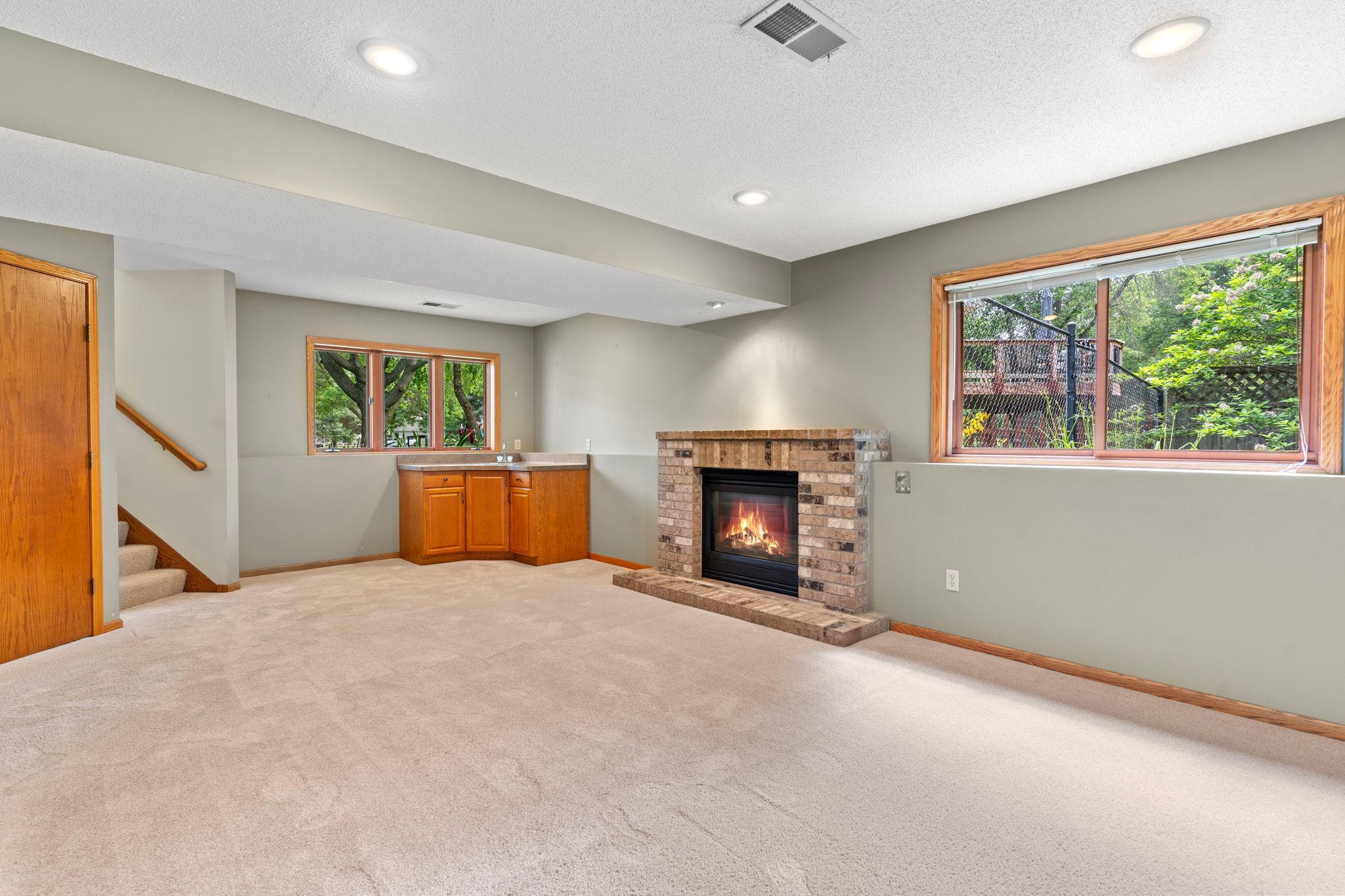 8358 Mcknight Court