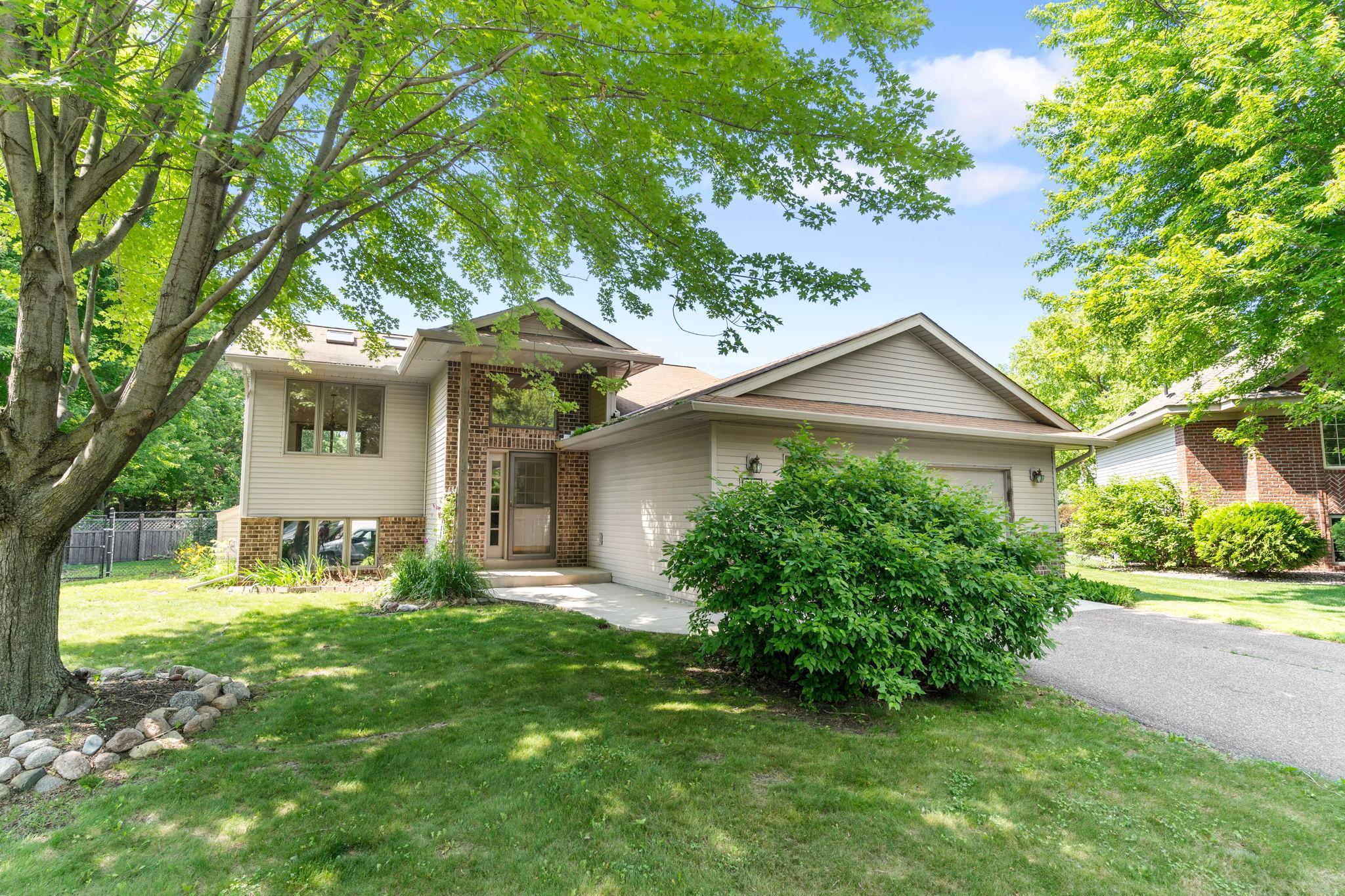 8358 Mcknight Court