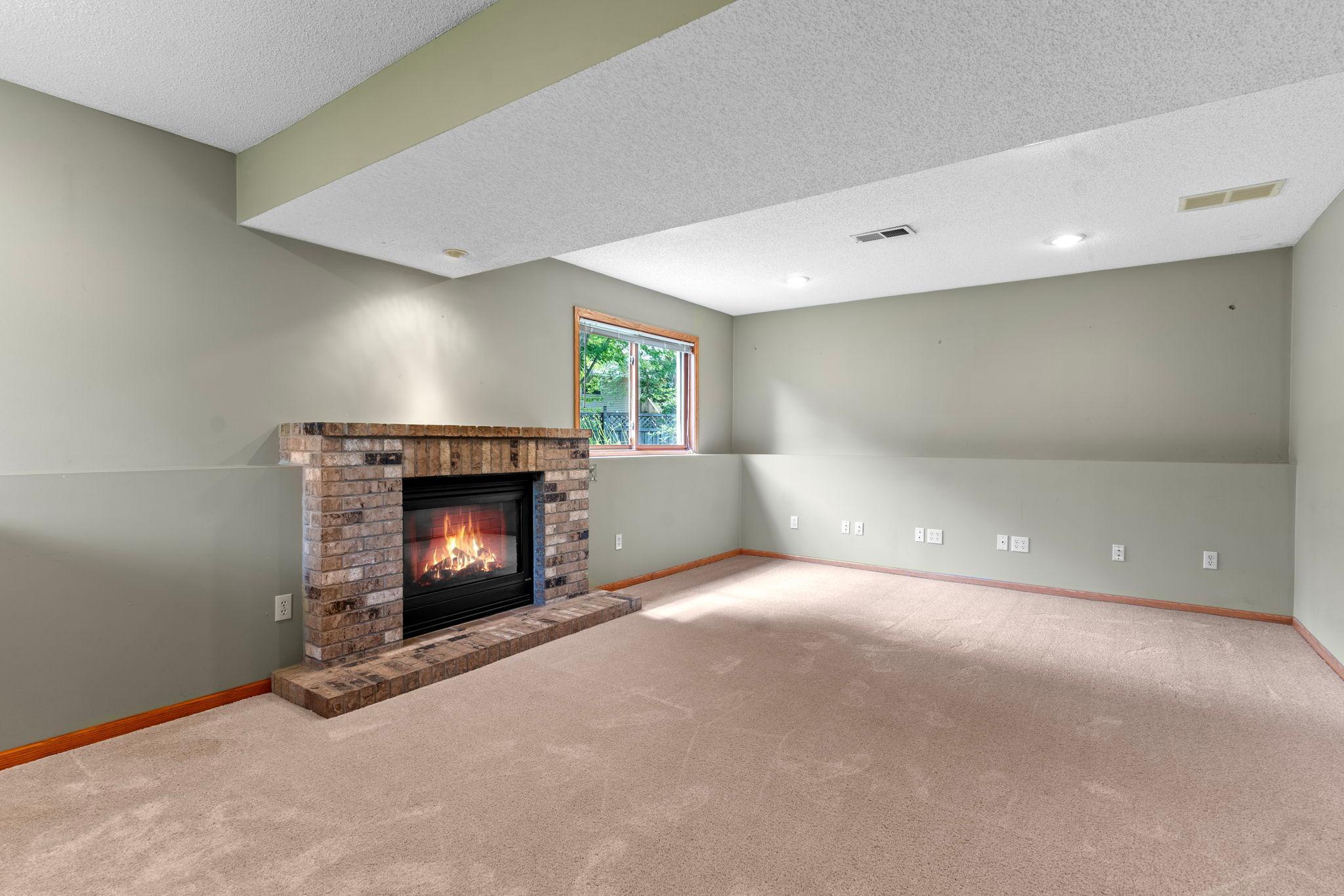 8358 Mcknight Court