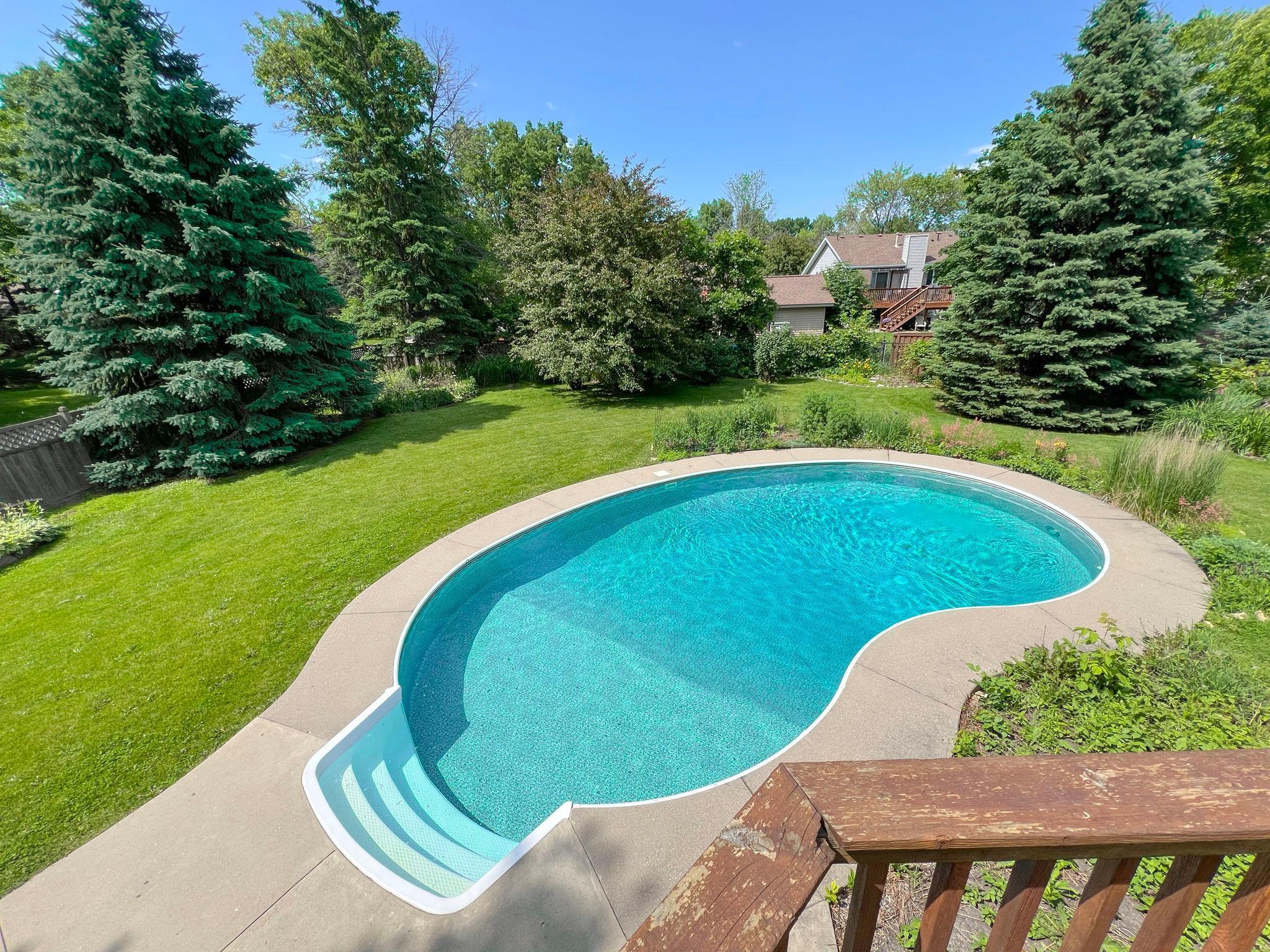 8358 Mcknight Court