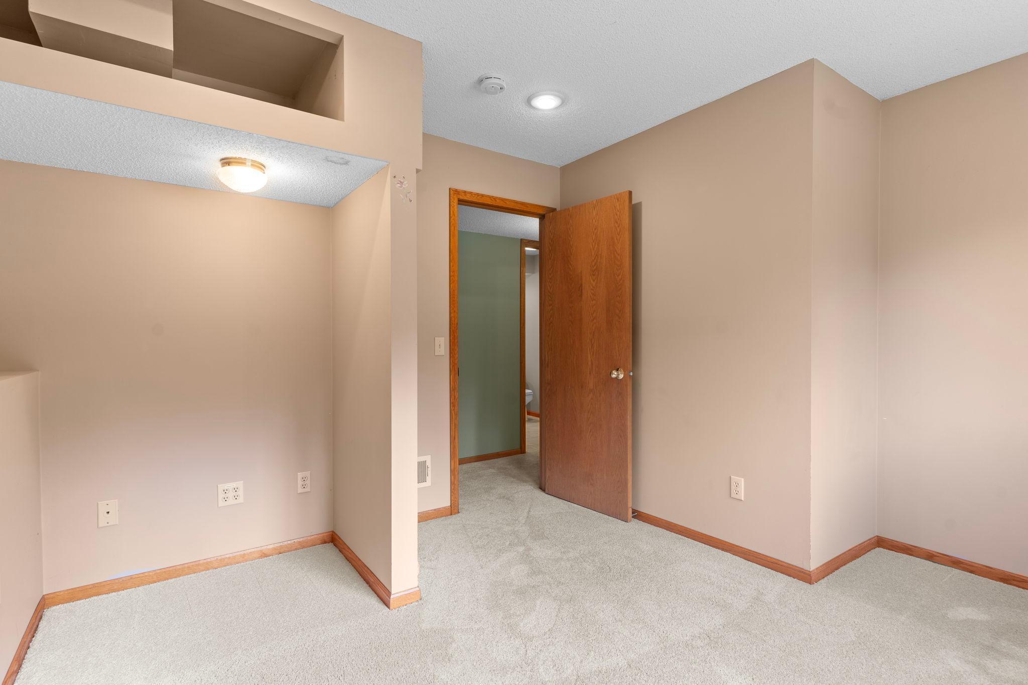 8358 Mcknight Court
