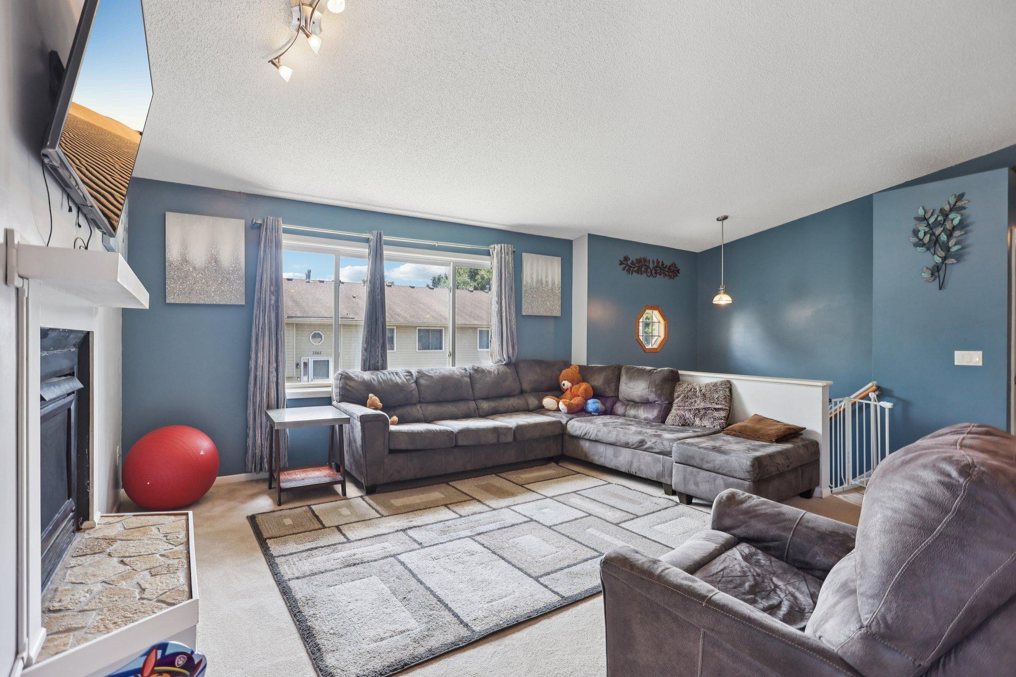 3839 Windcrest Court