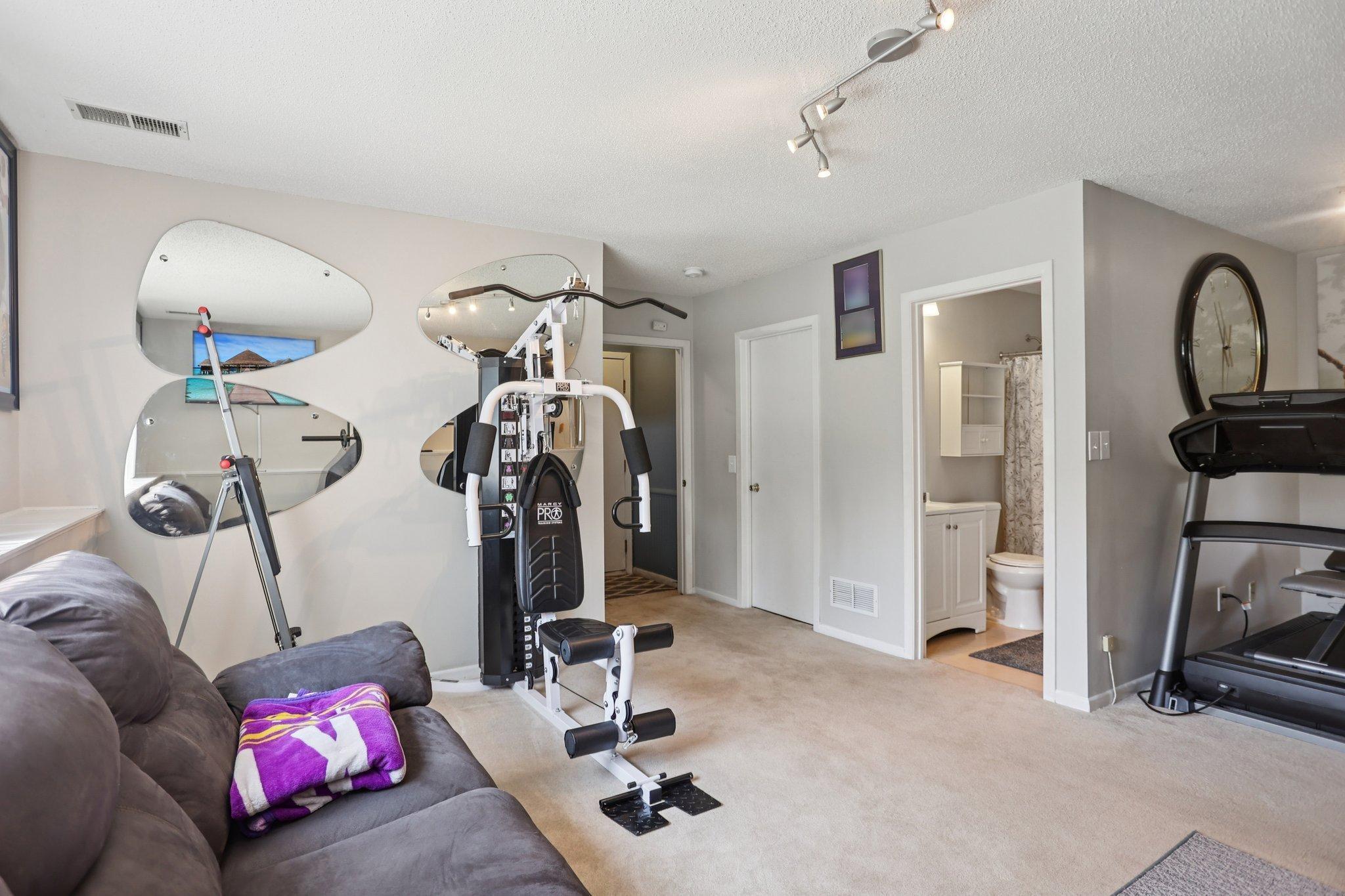 3839 Windcrest Court