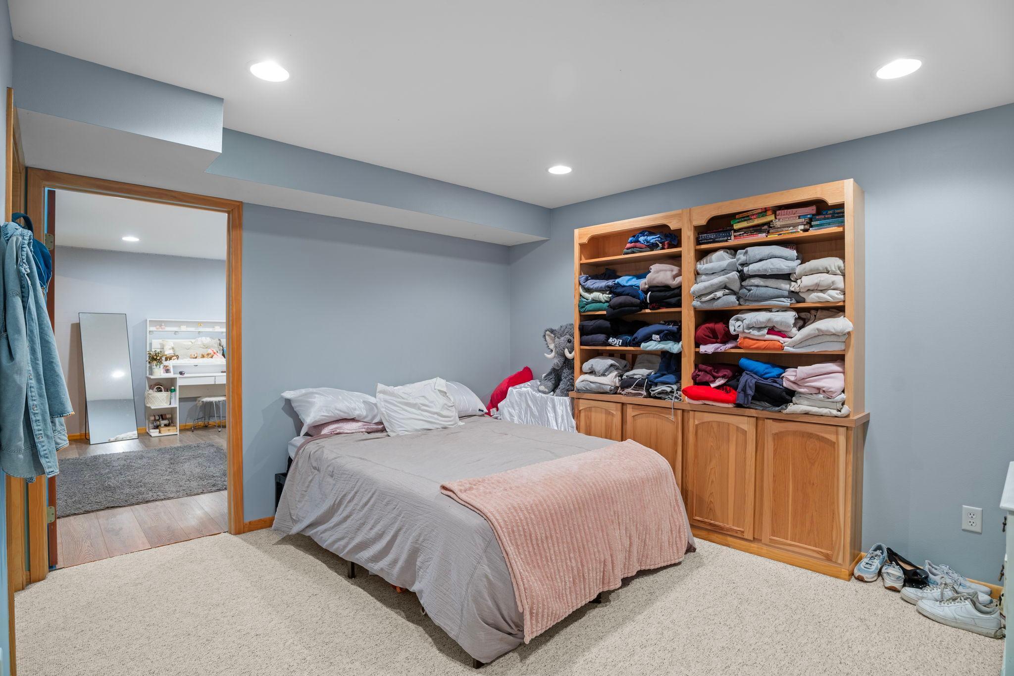 913 Valley View Road