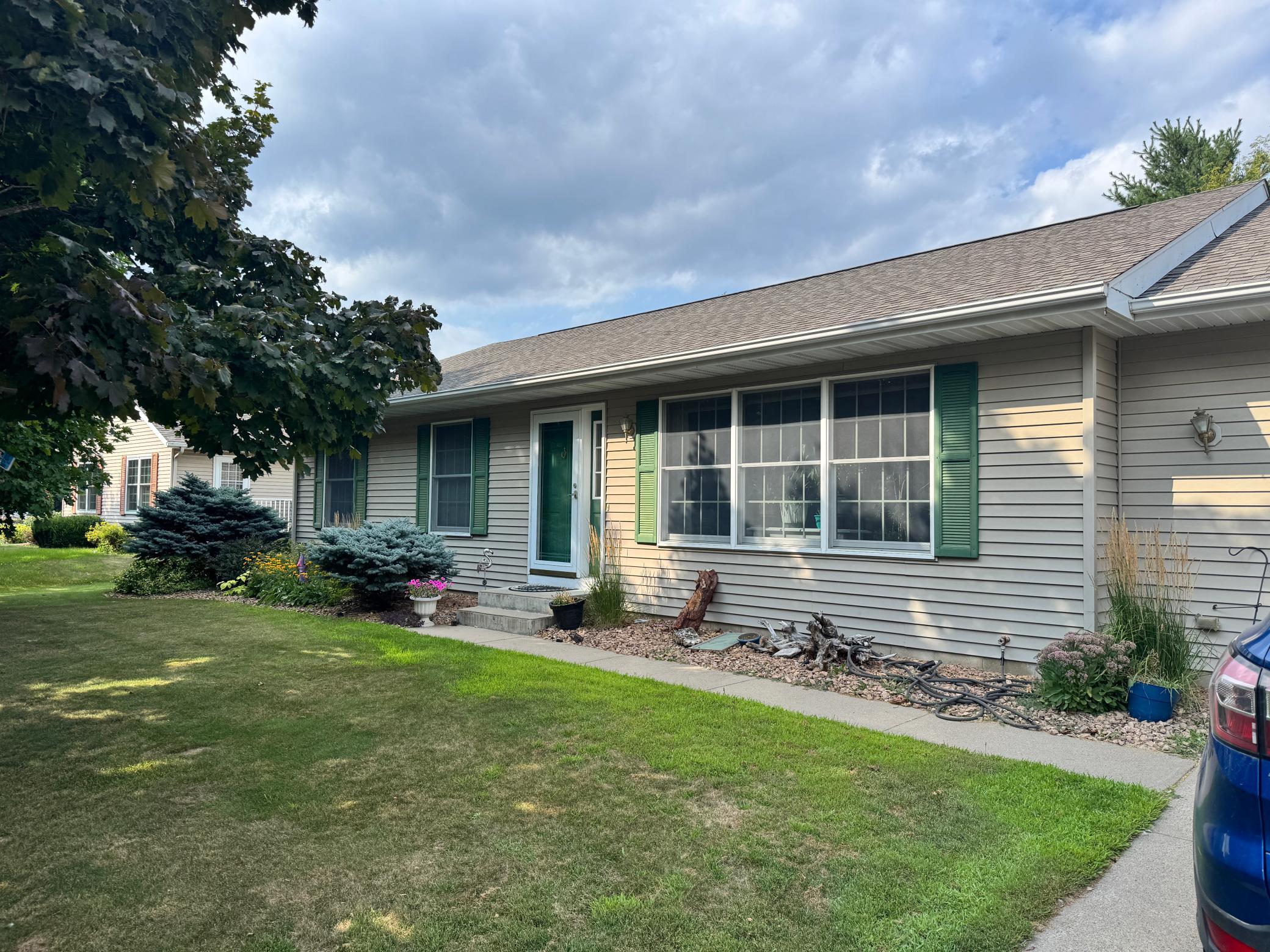 913 Valley View Road