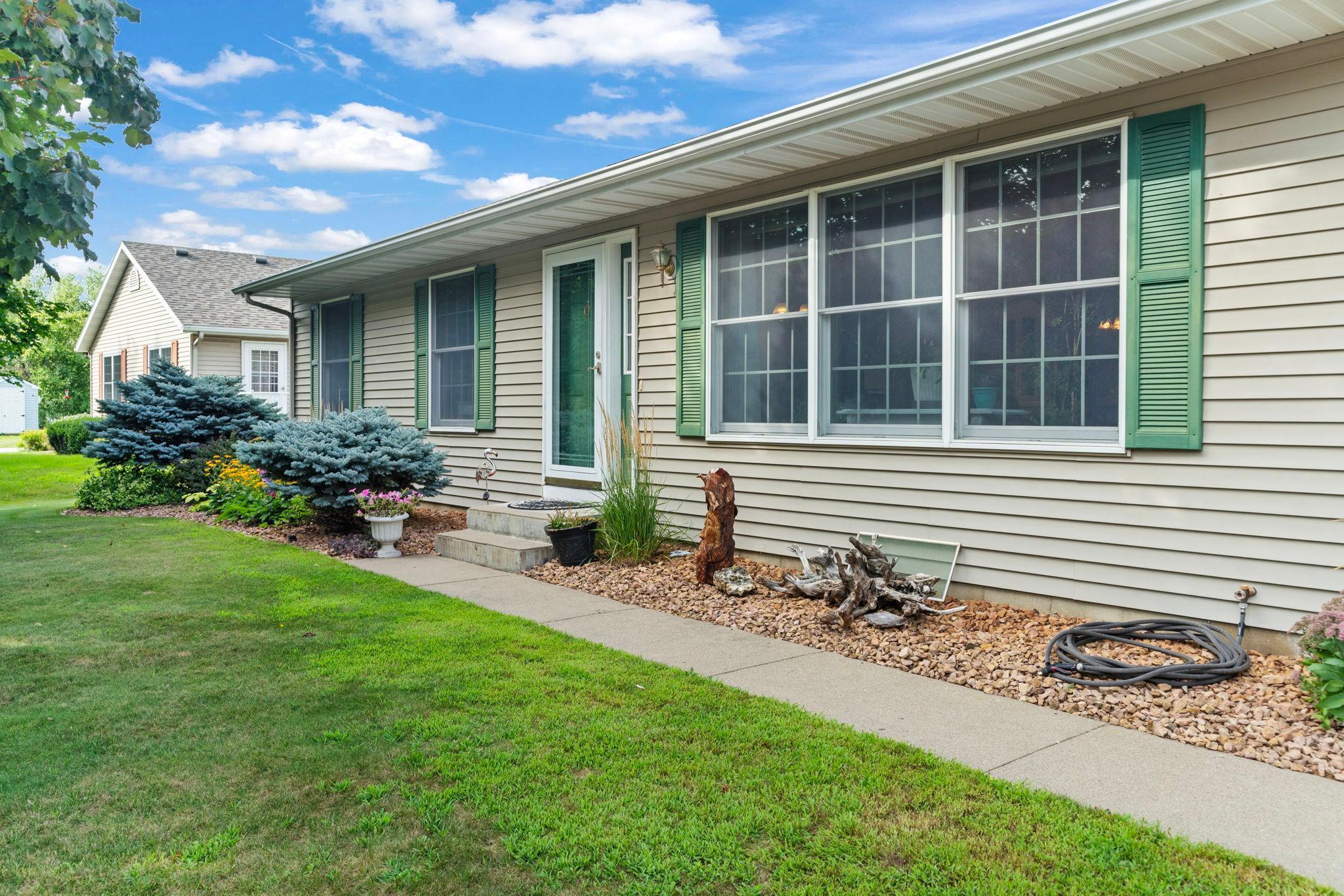 913 Valley View Road