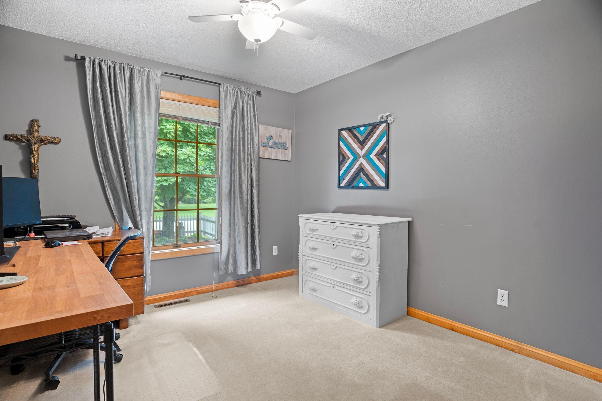 913 Valley View Road