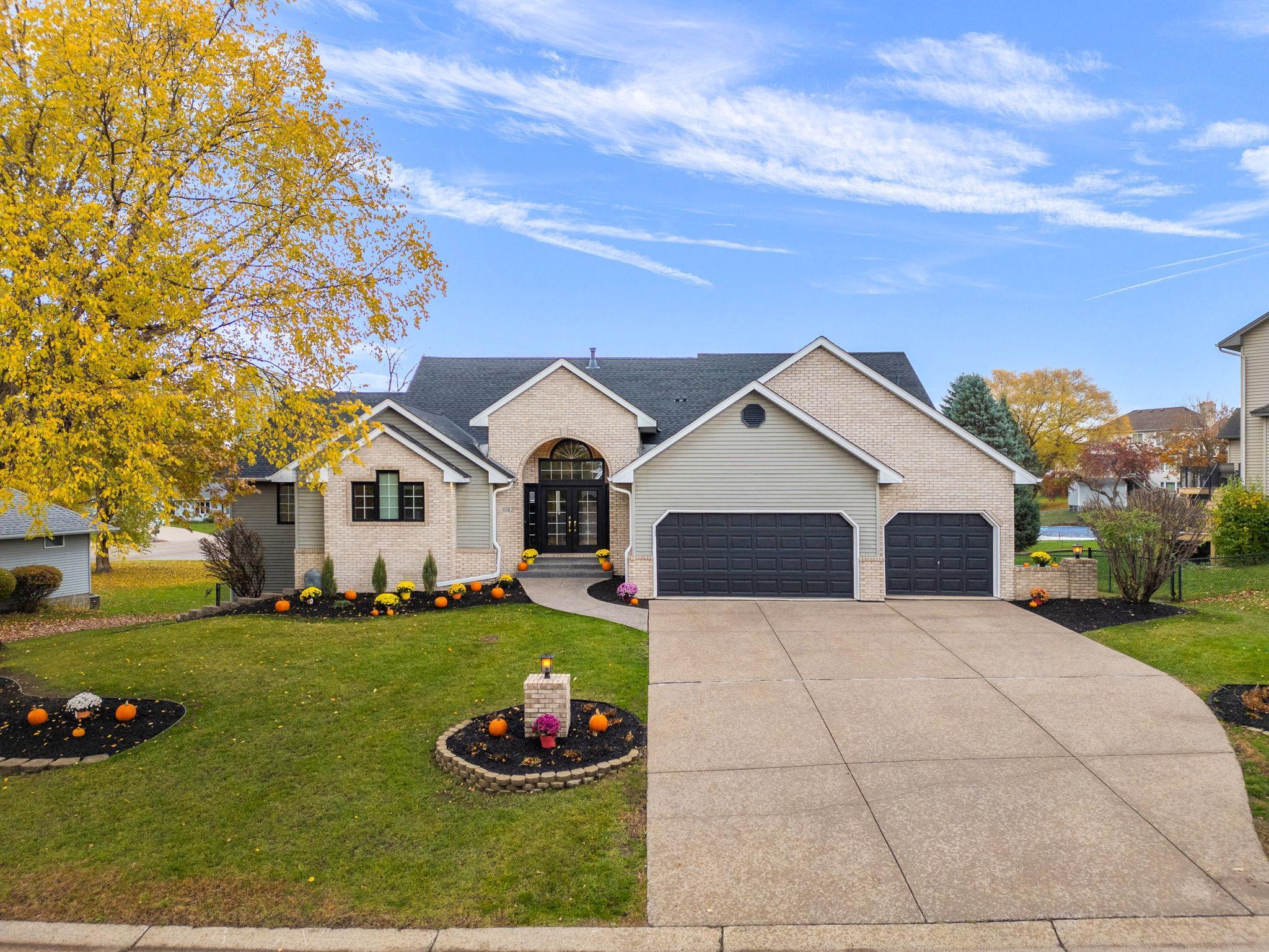 1162 Lakewood Drive S