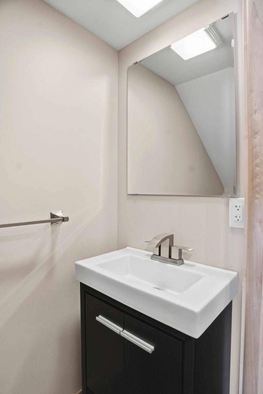 1162 Lakewood Drive S