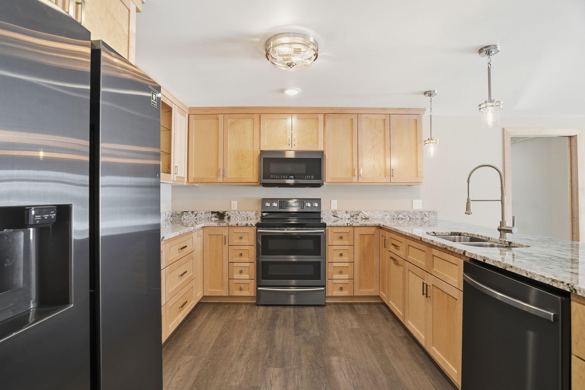 1162 Lakewood Drive S