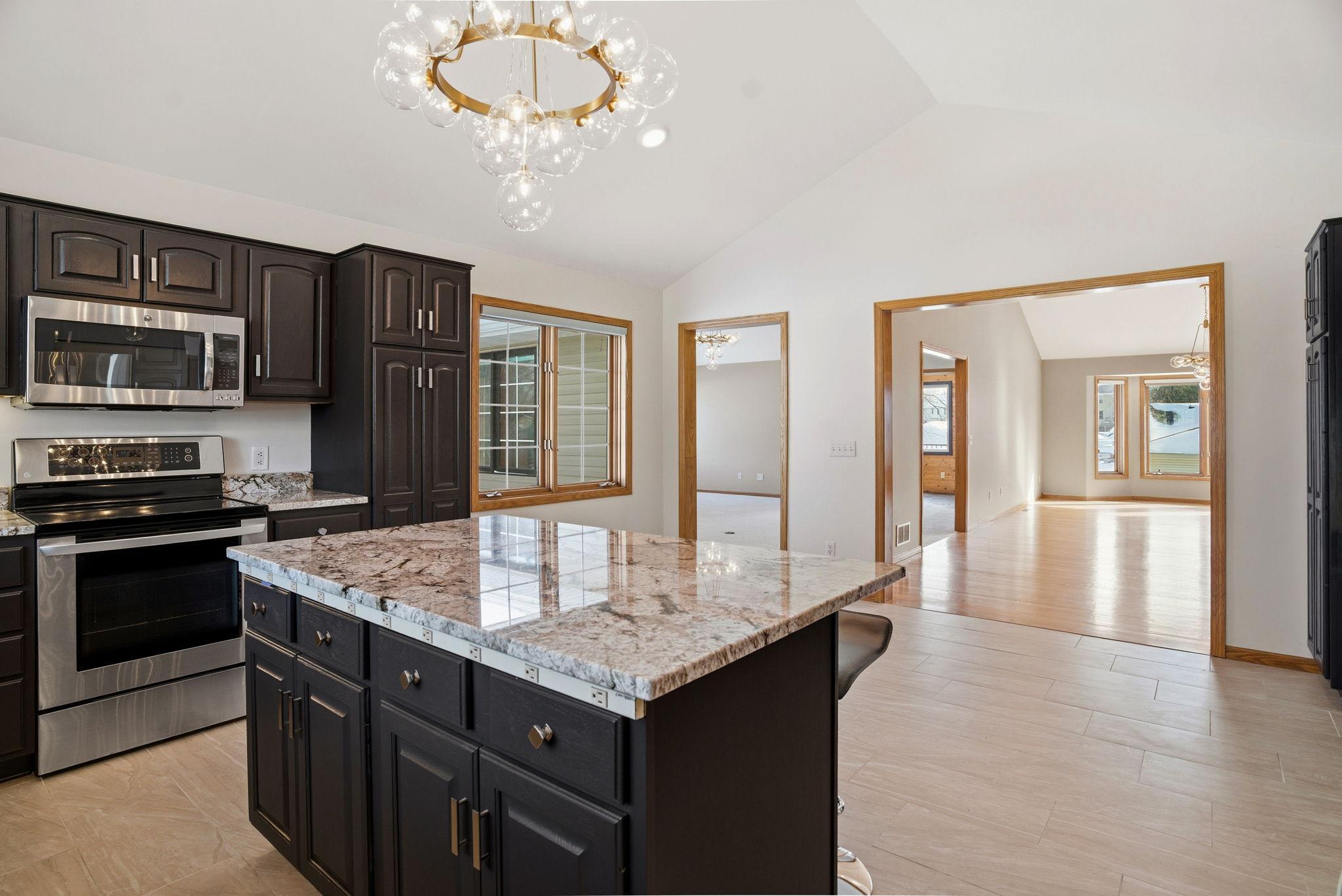 1162 Lakewood Drive S